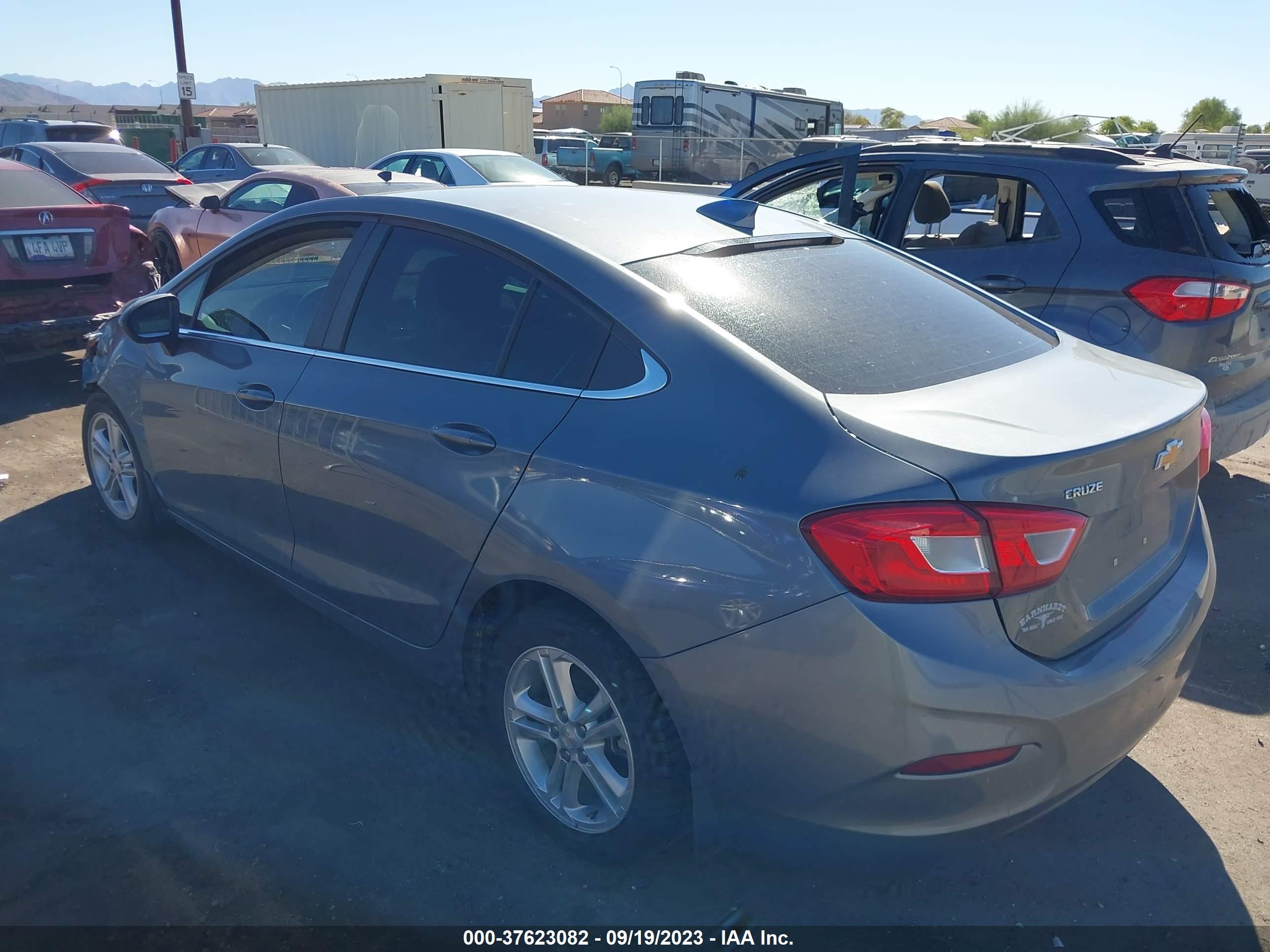 Photo 2 VIN: 1G1BE5SM4J7127780 - CHEVROLET CRUZE 