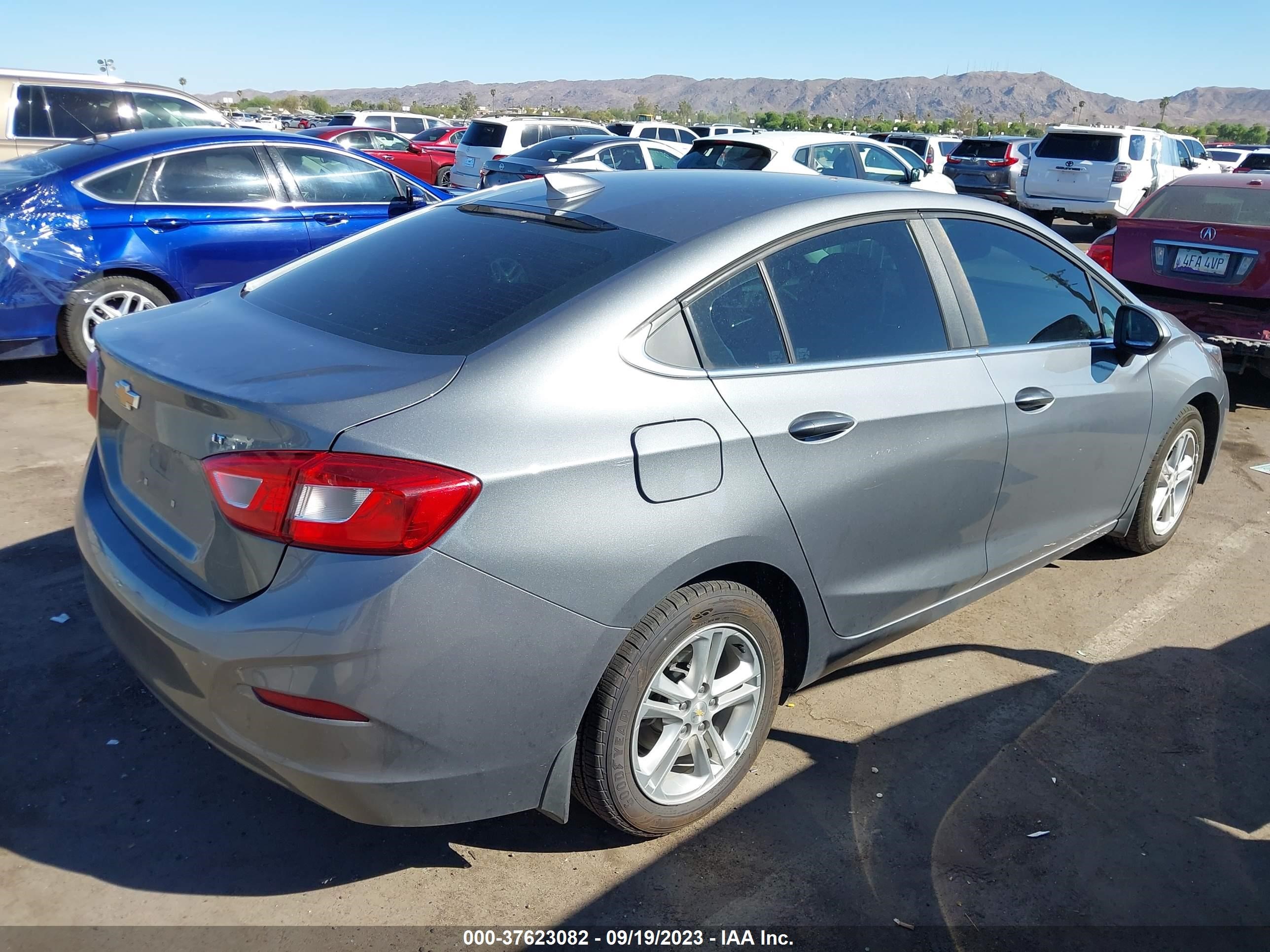 Photo 3 VIN: 1G1BE5SM4J7127780 - CHEVROLET CRUZE 