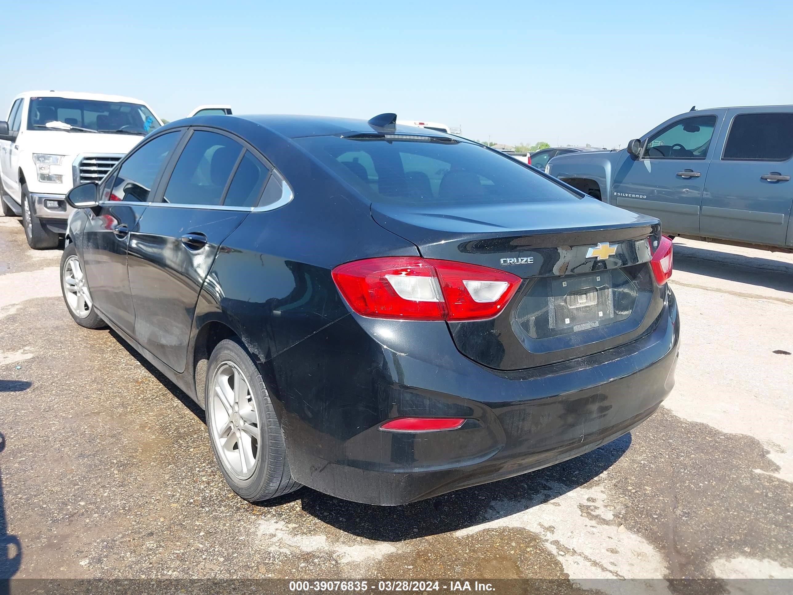 Photo 2 VIN: 1G1BE5SM4J7155448 - CHEVROLET CRUZE 