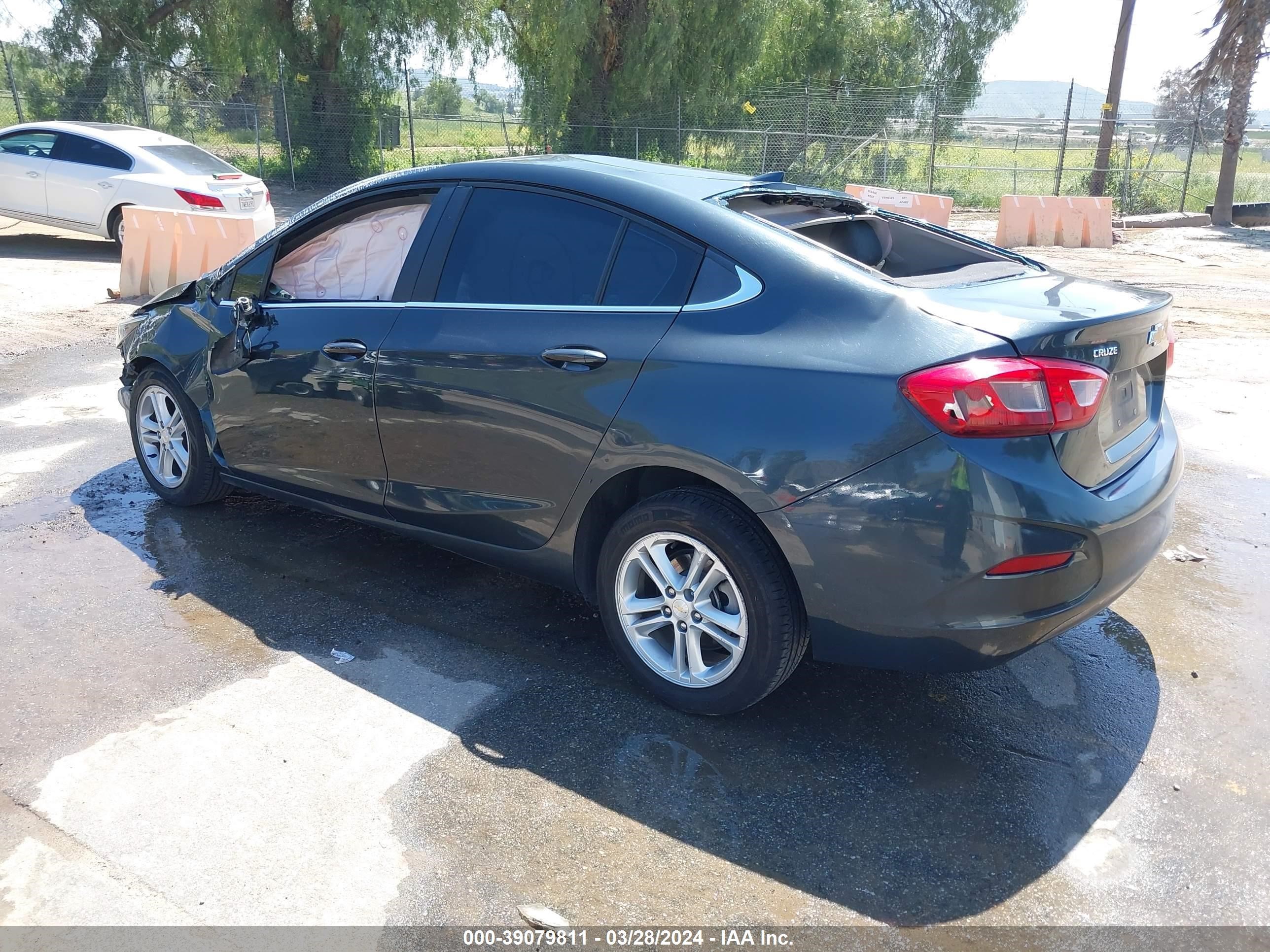 Photo 2 VIN: 1G1BE5SM4J7176154 - CHEVROLET CRUZE 