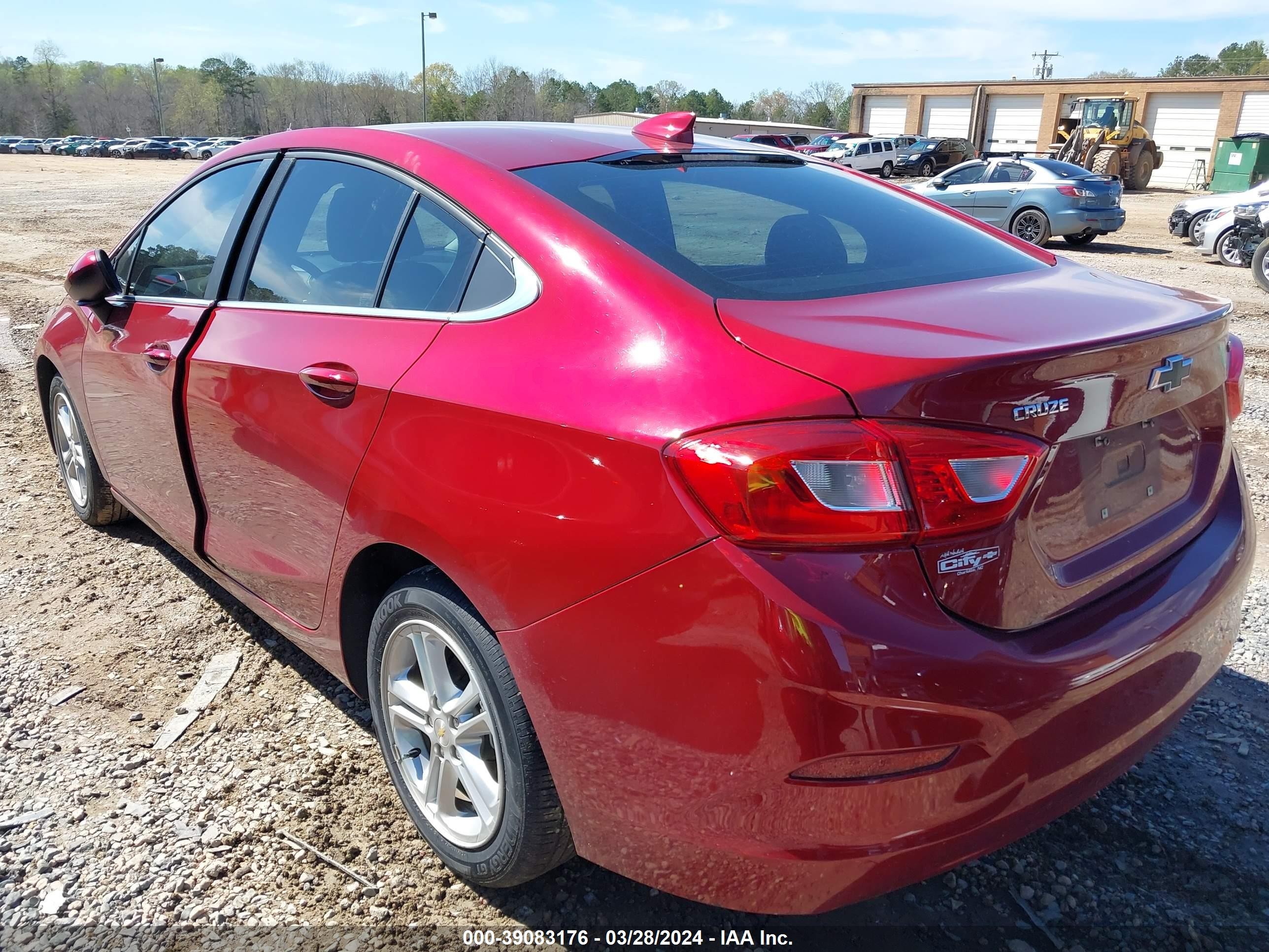 Photo 2 VIN: 1G1BE5SM4J7182861 - CHEVROLET CRUZE 