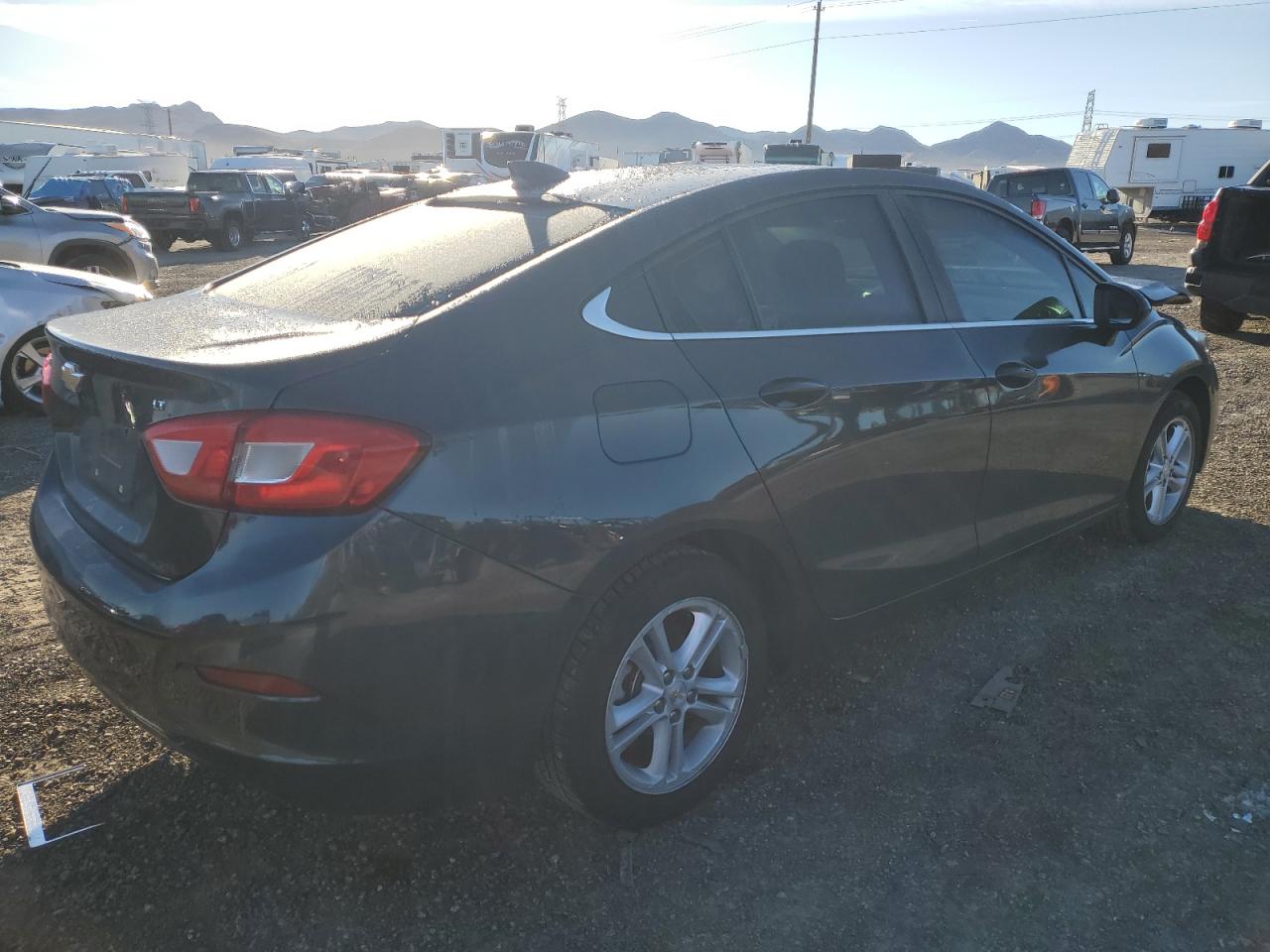 Photo 2 VIN: 1G1BE5SM4J7191074 - CHEVROLET CRUZE 