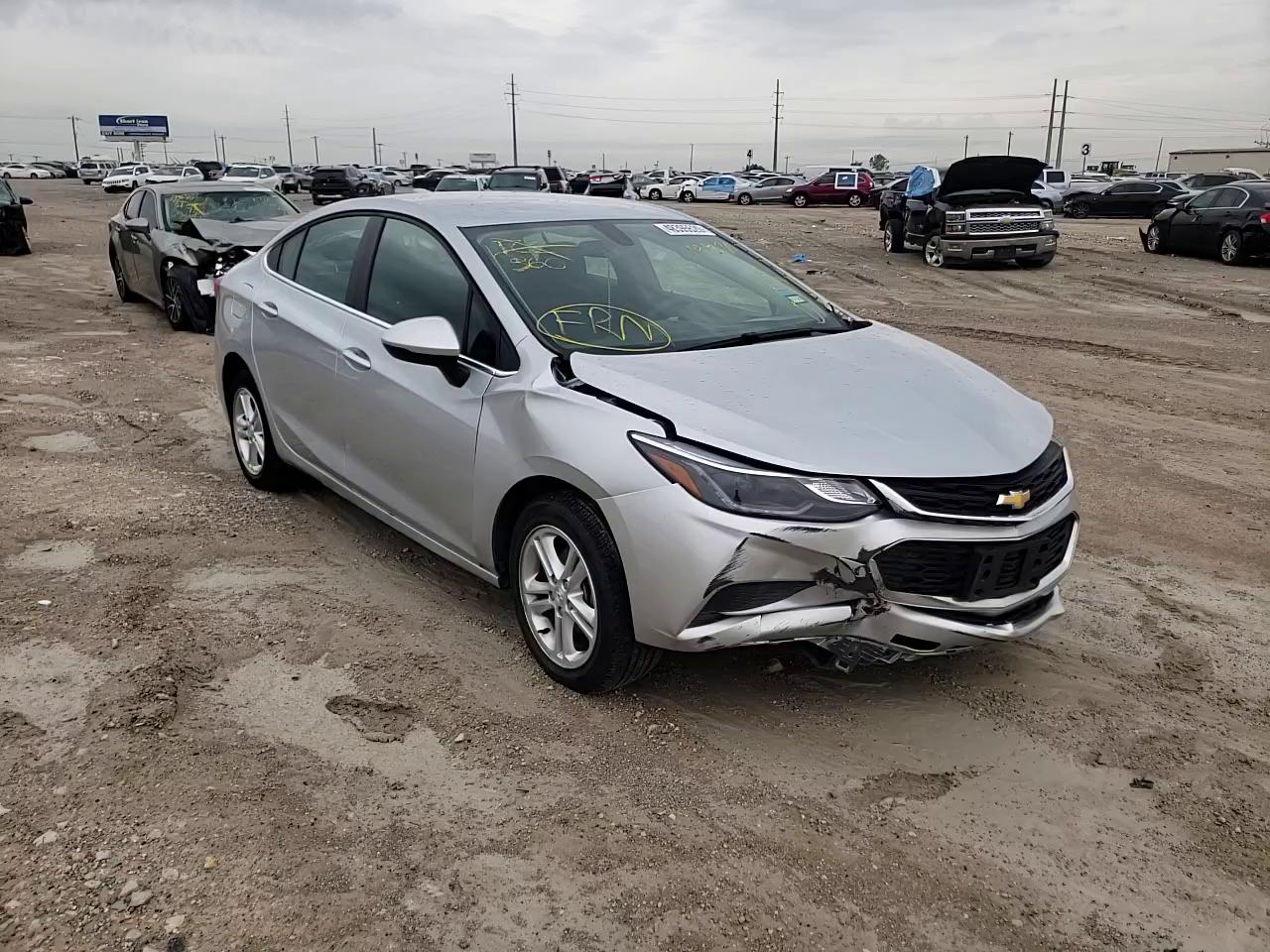 Photo 10 VIN: 1G1BE5SM4J7191530 - CHEVROLET CRUZE LT 