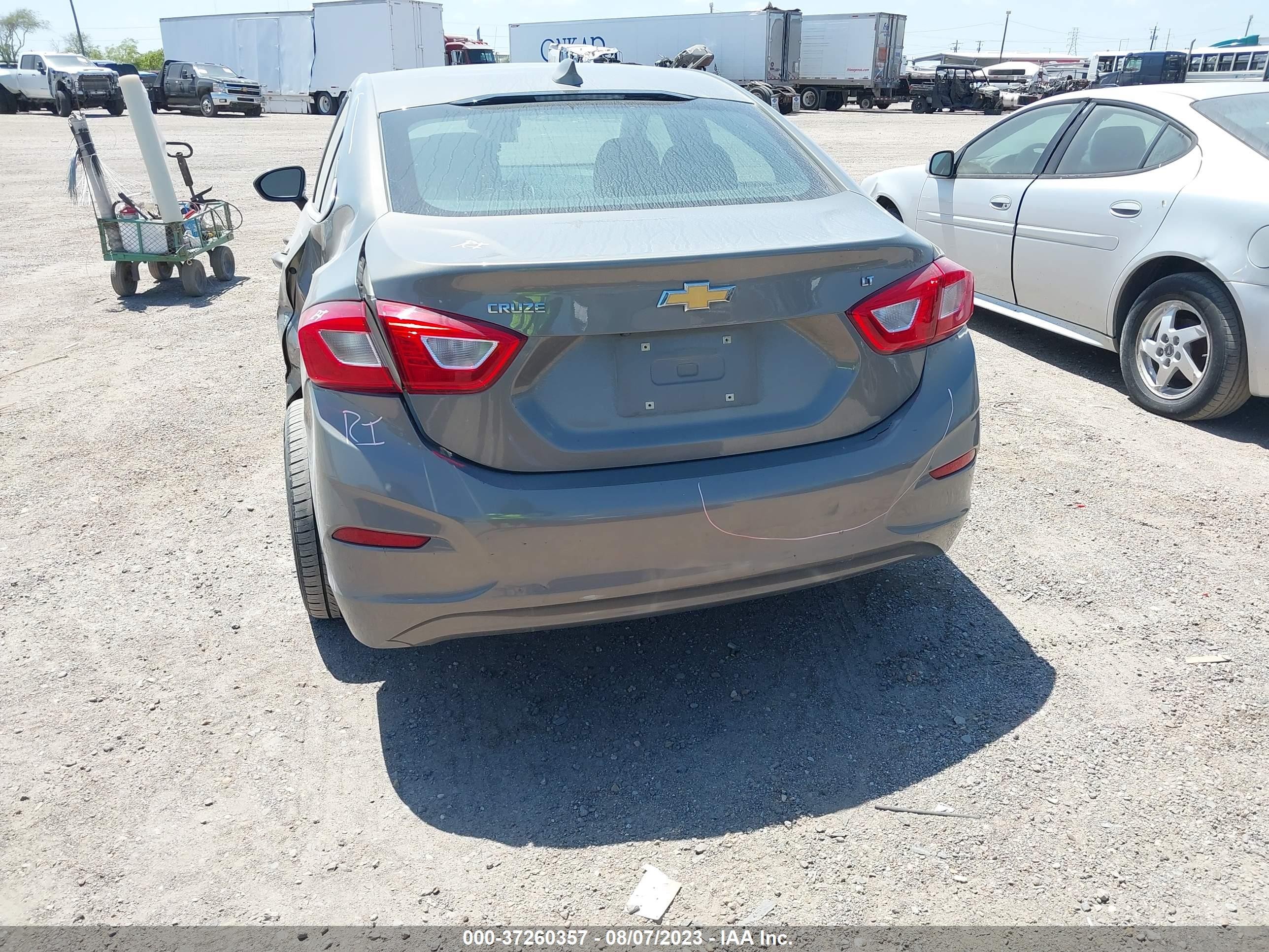 Photo 15 VIN: 1G1BE5SM4J7212666 - CHEVROLET CRUZE 