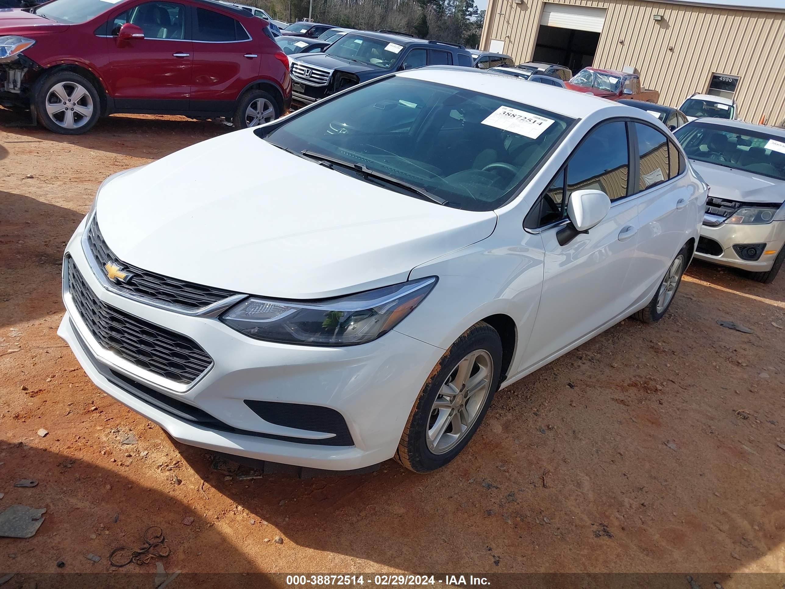 Photo 1 VIN: 1G1BE5SM4J7240175 - CHEVROLET CRUZE 