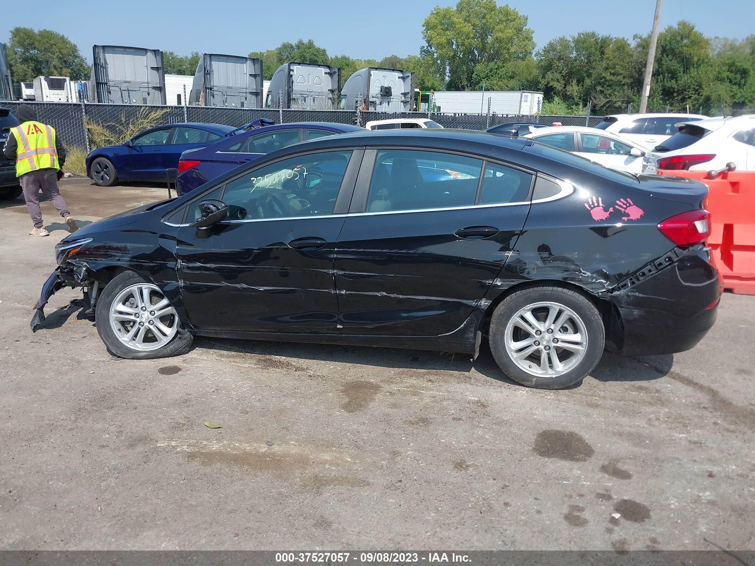 Photo 13 VIN: 1G1BE5SM4J7242704 - CHEVROLET CRUZE 