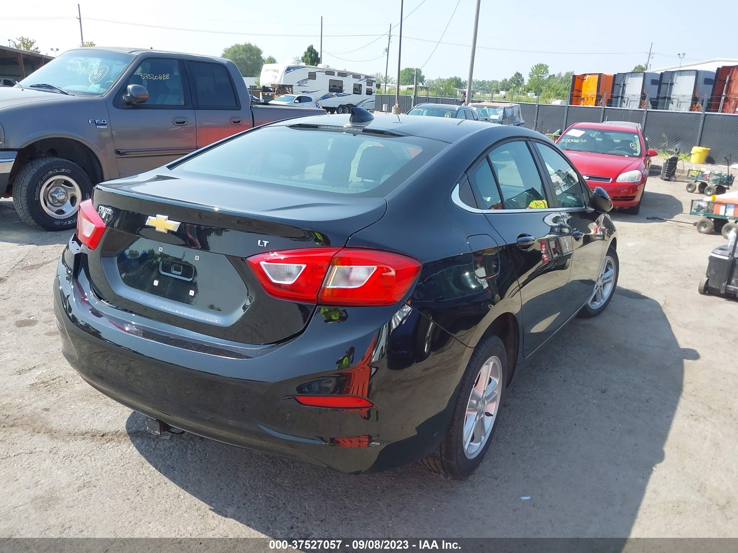 Photo 3 VIN: 1G1BE5SM4J7242704 - CHEVROLET CRUZE 