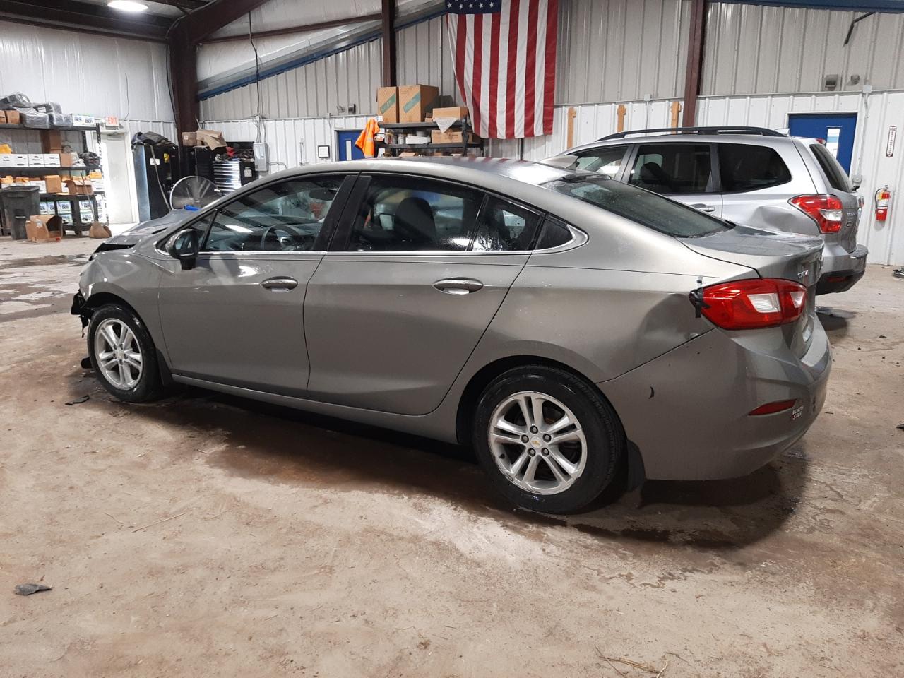 Photo 1 VIN: 1G1BE5SM5H7155372 - CHEVROLET CRUZE 