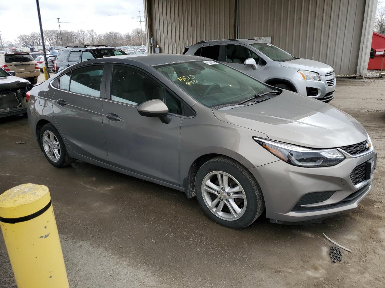 Photo 3 VIN: 1G1BE5SM5H7164640 - CHEVROLET CRUZE 