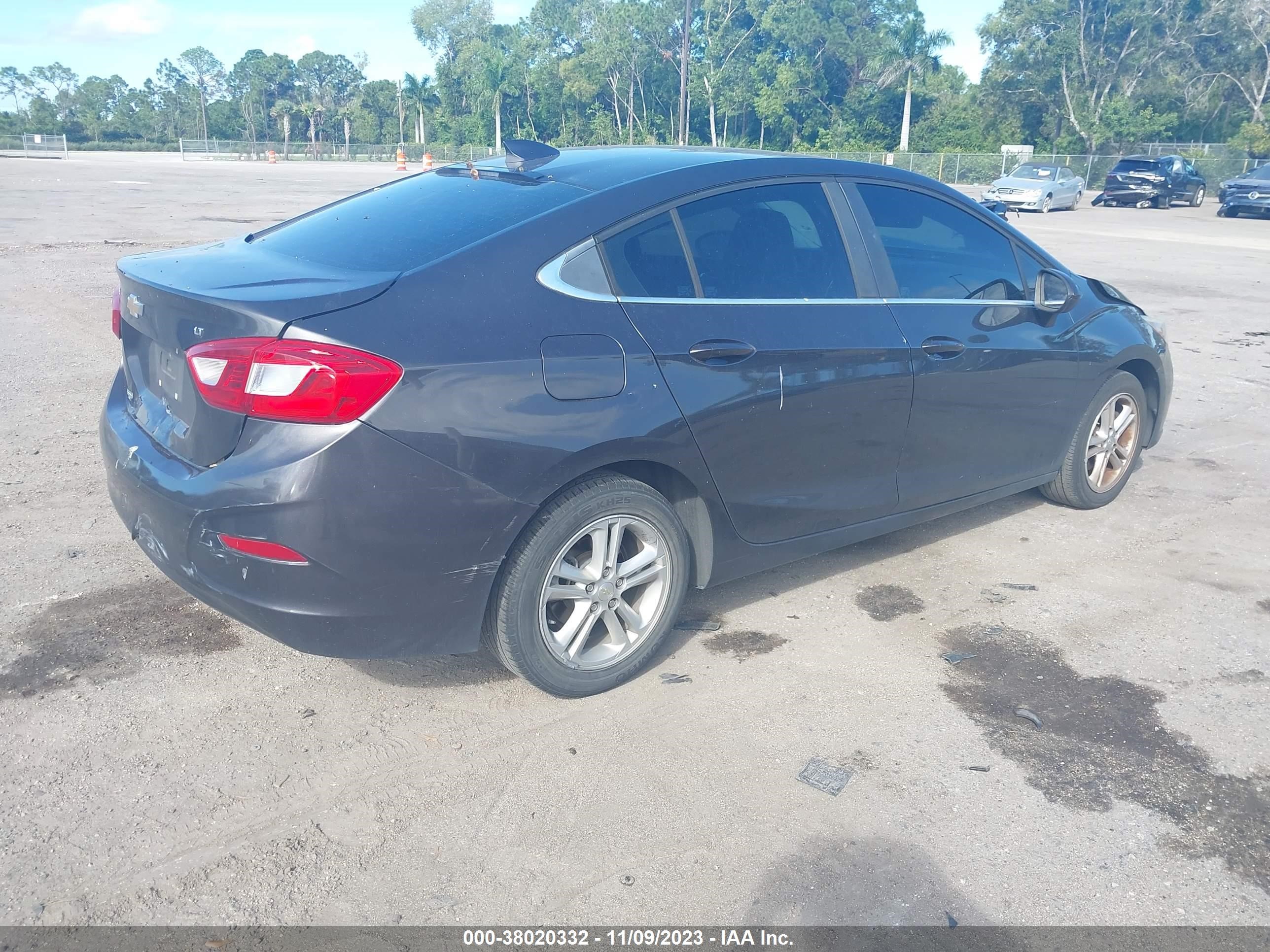 Photo 3 VIN: 1G1BE5SM5H7228613 - CHEVROLET CRUZE 