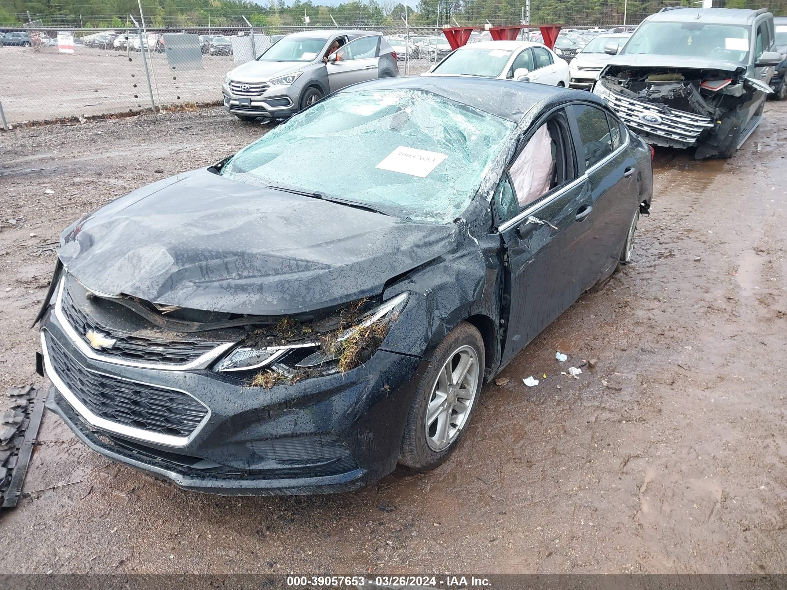 Photo 1 VIN: 1G1BE5SM5J7107943 - CHEVROLET CRUZE 