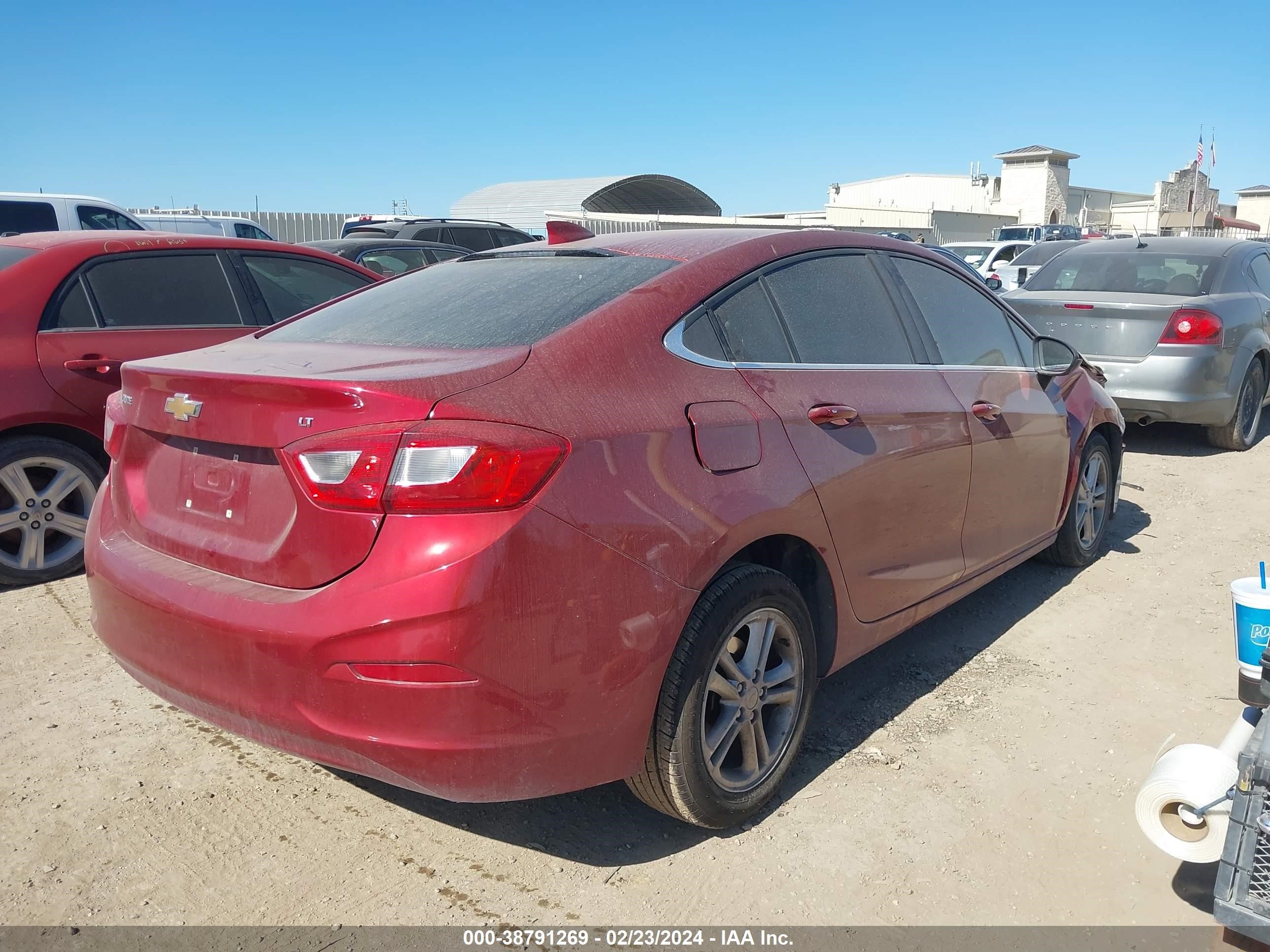 Photo 3 VIN: 1G1BE5SM5J7230870 - CHEVROLET CRUZE 