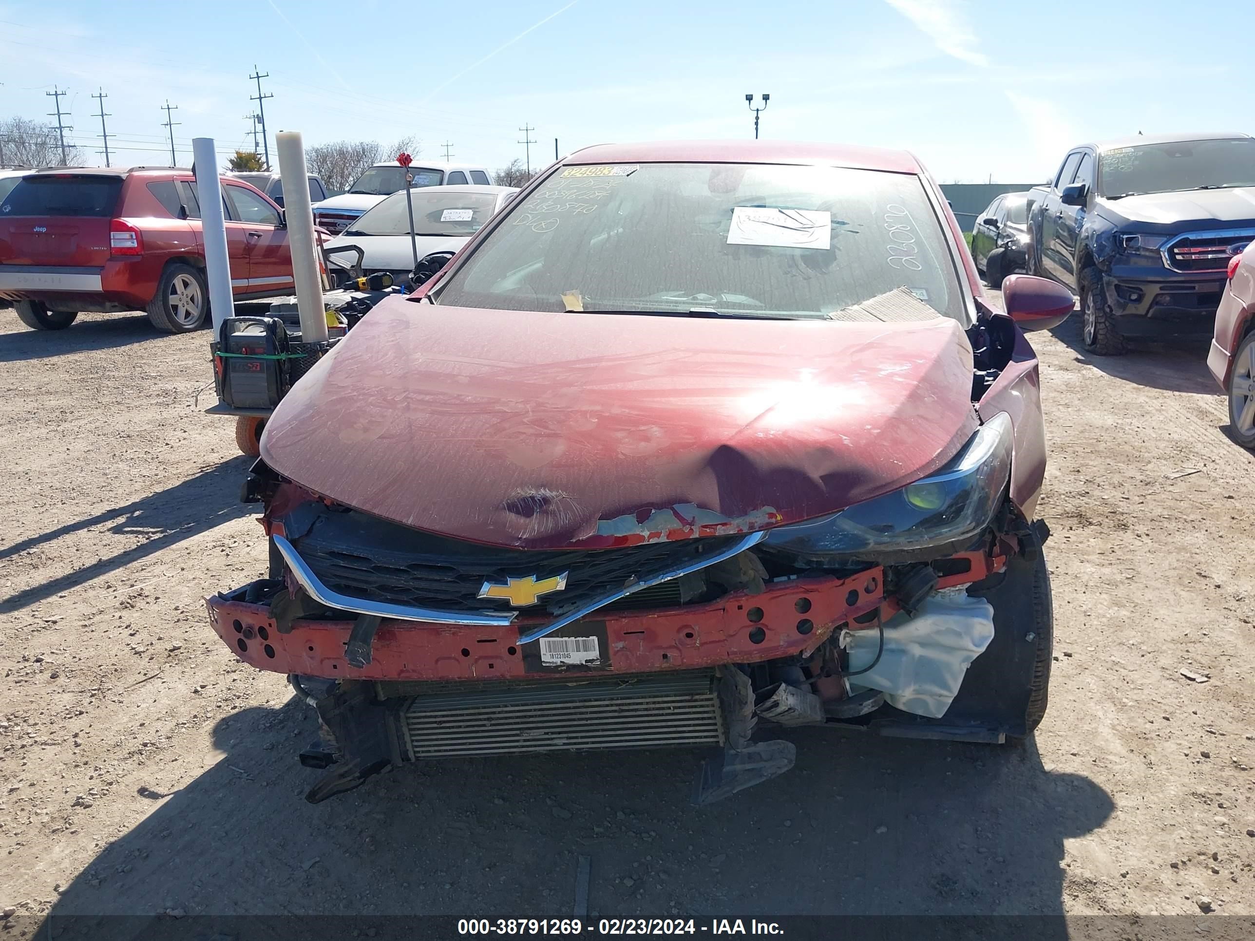 Photo 5 VIN: 1G1BE5SM5J7230870 - CHEVROLET CRUZE 