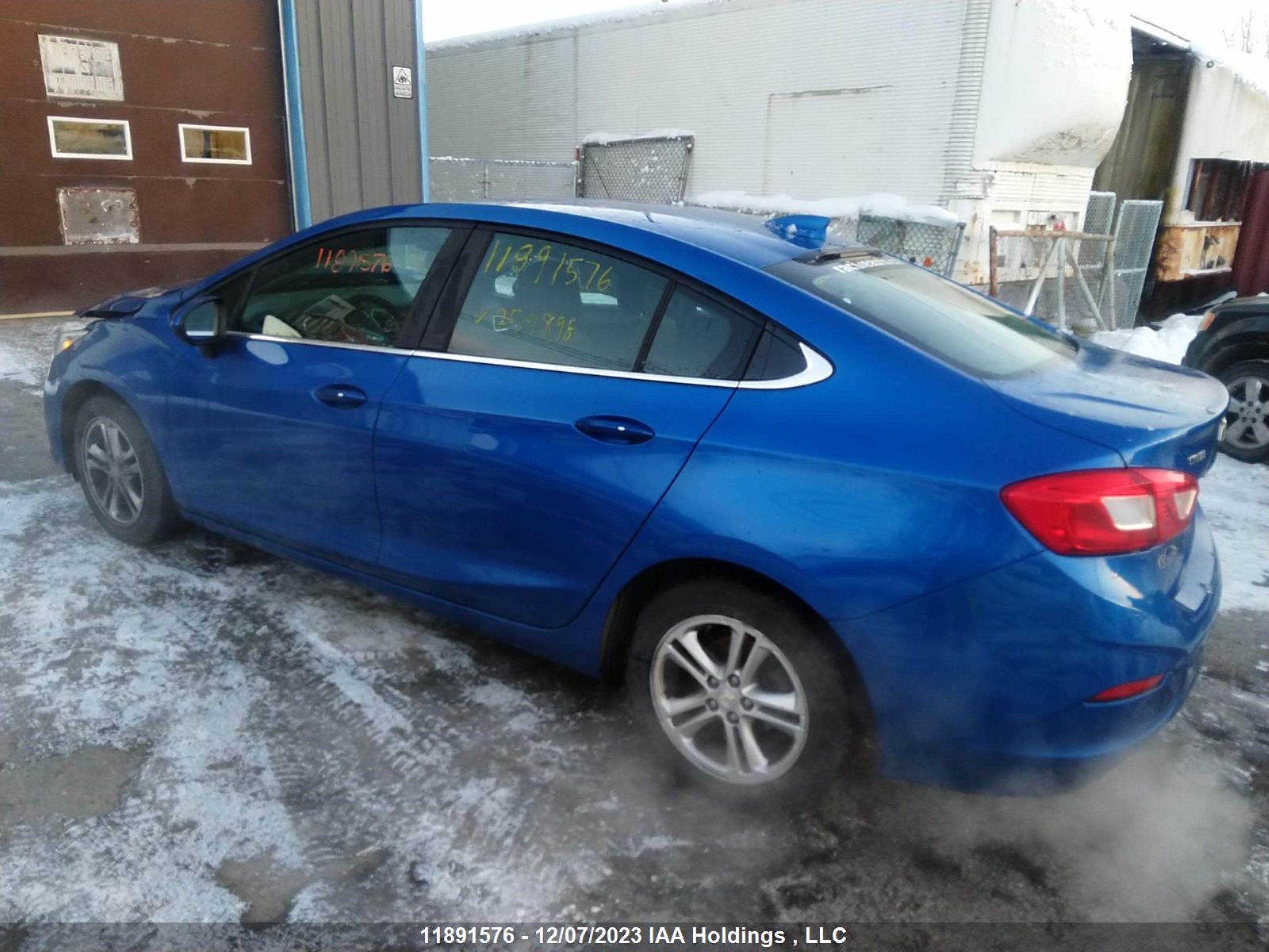 Photo 2 VIN: 1G1BE5SM6G7259898 - CHEVROLET CRUZE 