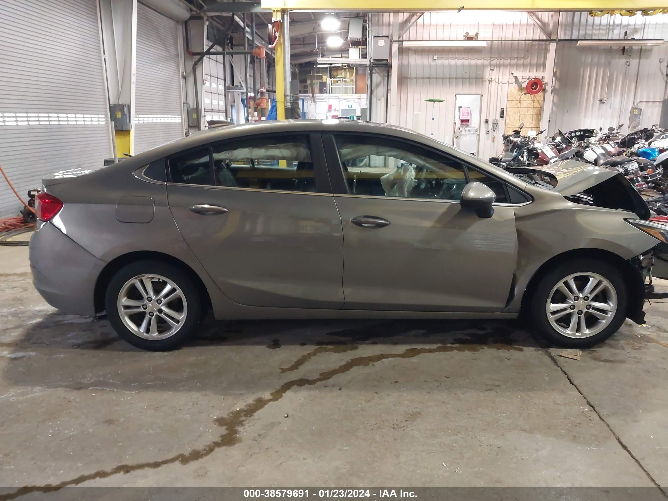 Photo 12 VIN: 1G1BE5SM6H7105368 - CHEVROLET CRUZE 