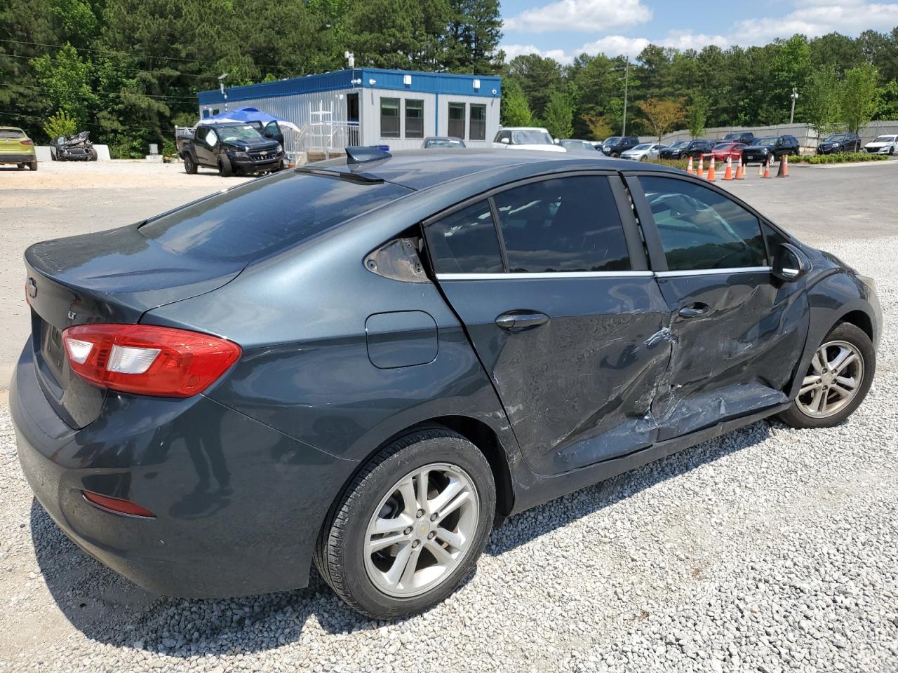 Photo 2 VIN: 1G1BE5SM6H7134336 - CHEVROLET CRUZE 