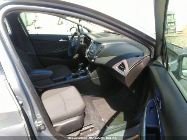 Photo 4 VIN: 1G1BE5SM6J7174292 - CHEVROLET CRUZE 