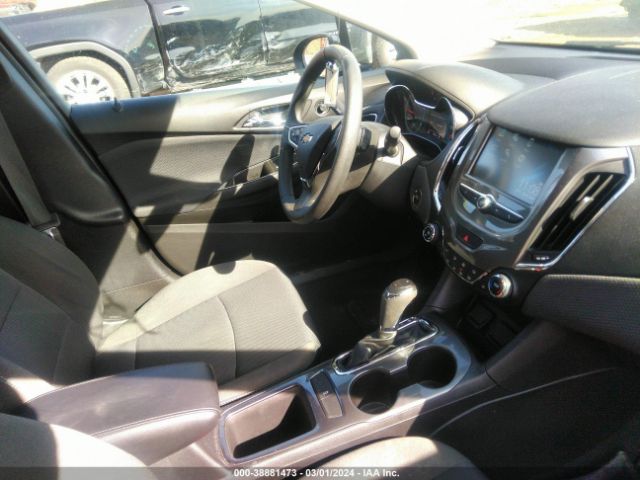 Photo 4 VIN: 1G1BE5SM6J7177130 - CHEVROLET CRUZE 