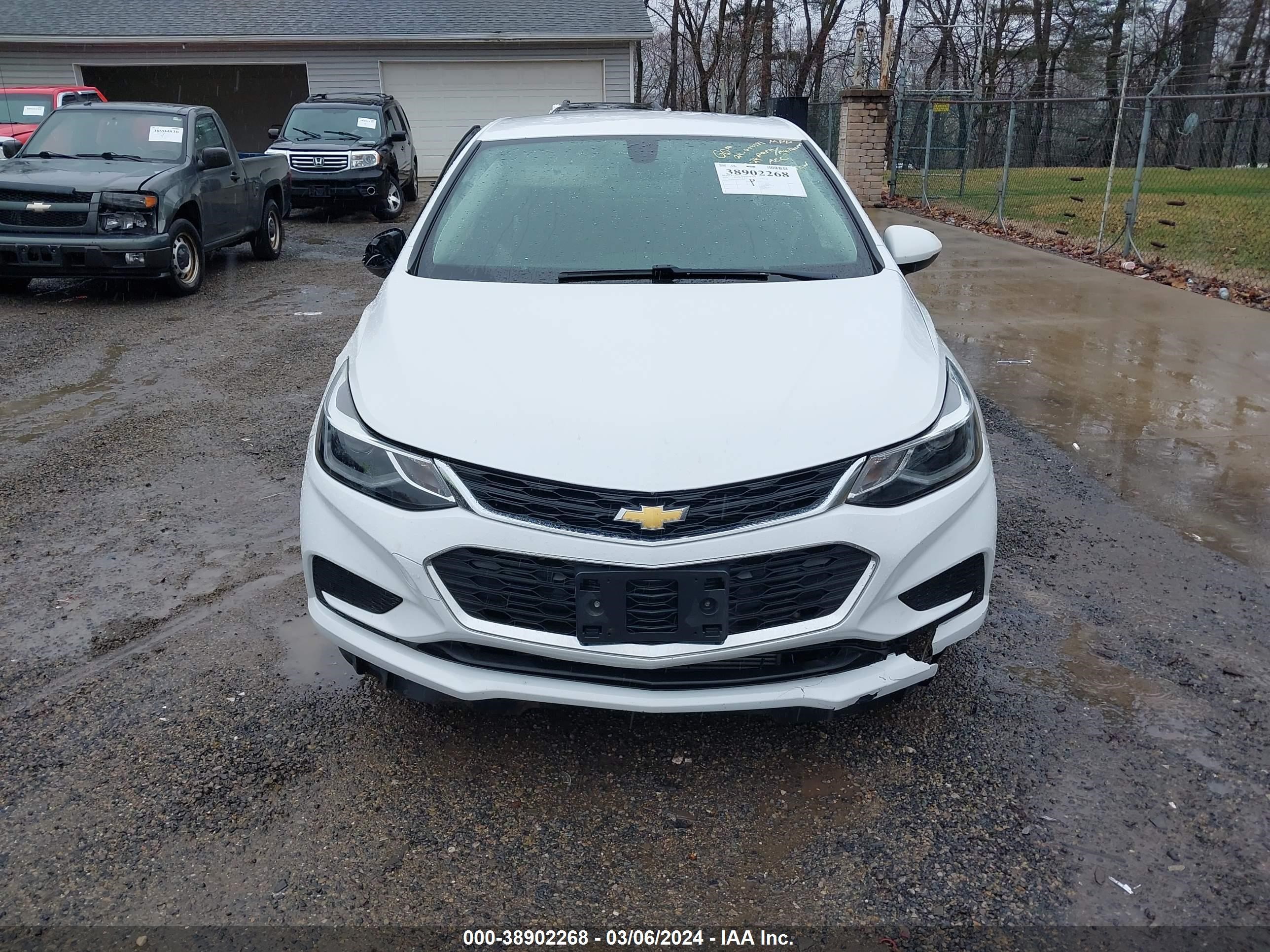 Photo 11 VIN: 1G1BE5SM6J7182120 - CHEVROLET CRUZE 