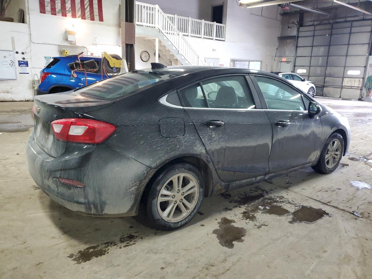 Photo 2 VIN: 1G1BE5SM7H7101006 - CHEVROLET CRUZE 