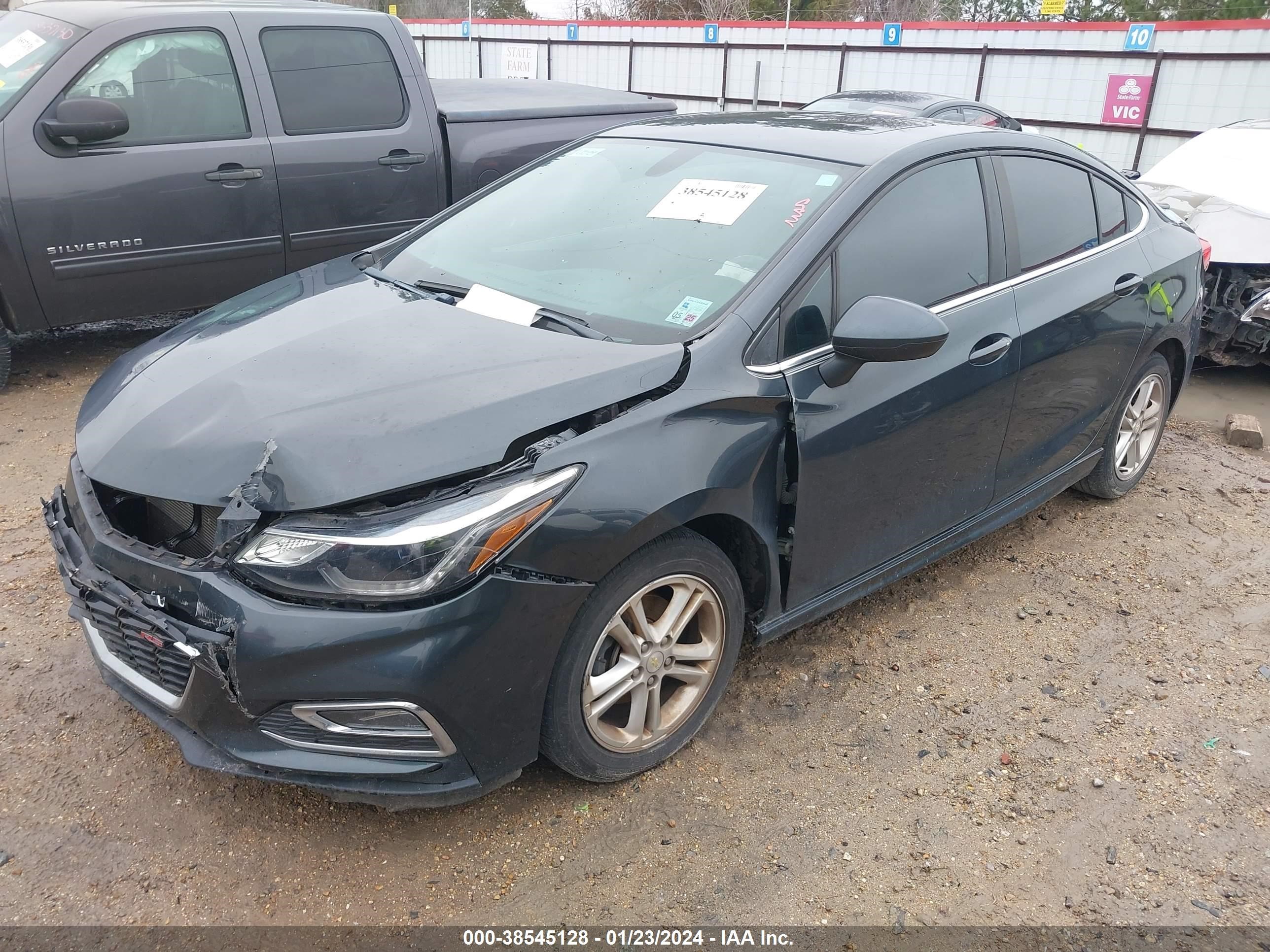 Photo 1 VIN: 1G1BE5SM7H7156135 - CHEVROLET CRUZE 