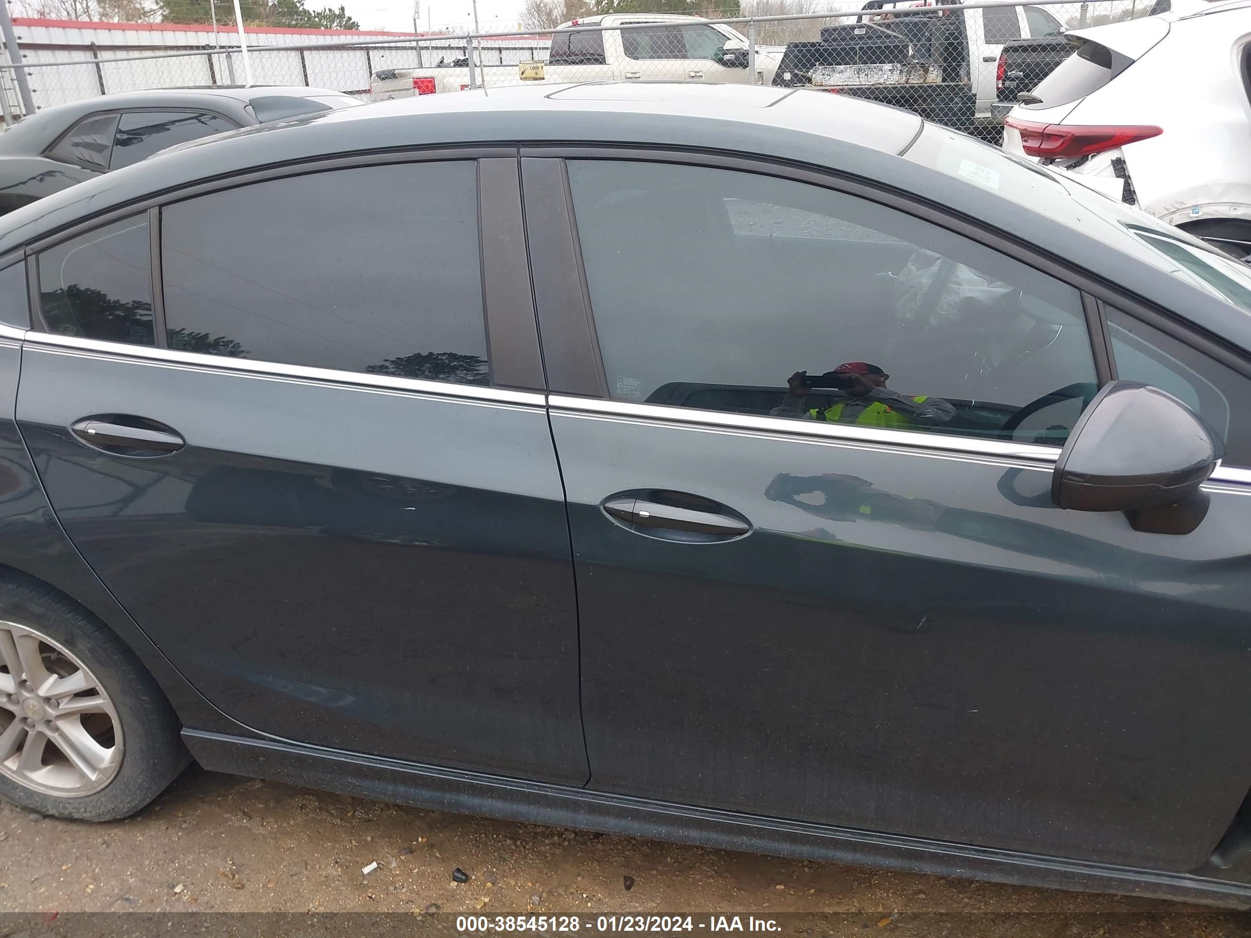 Photo 12 VIN: 1G1BE5SM7H7156135 - CHEVROLET CRUZE 