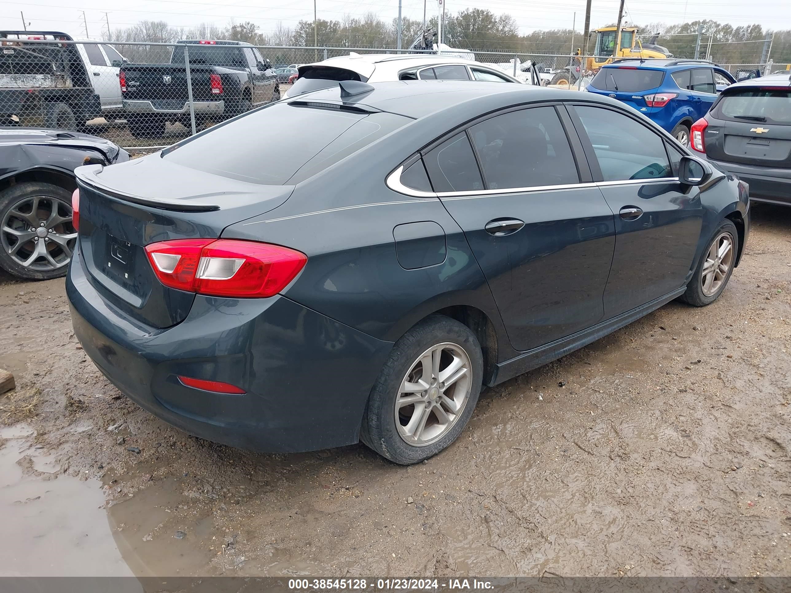 Photo 3 VIN: 1G1BE5SM7H7156135 - CHEVROLET CRUZE 