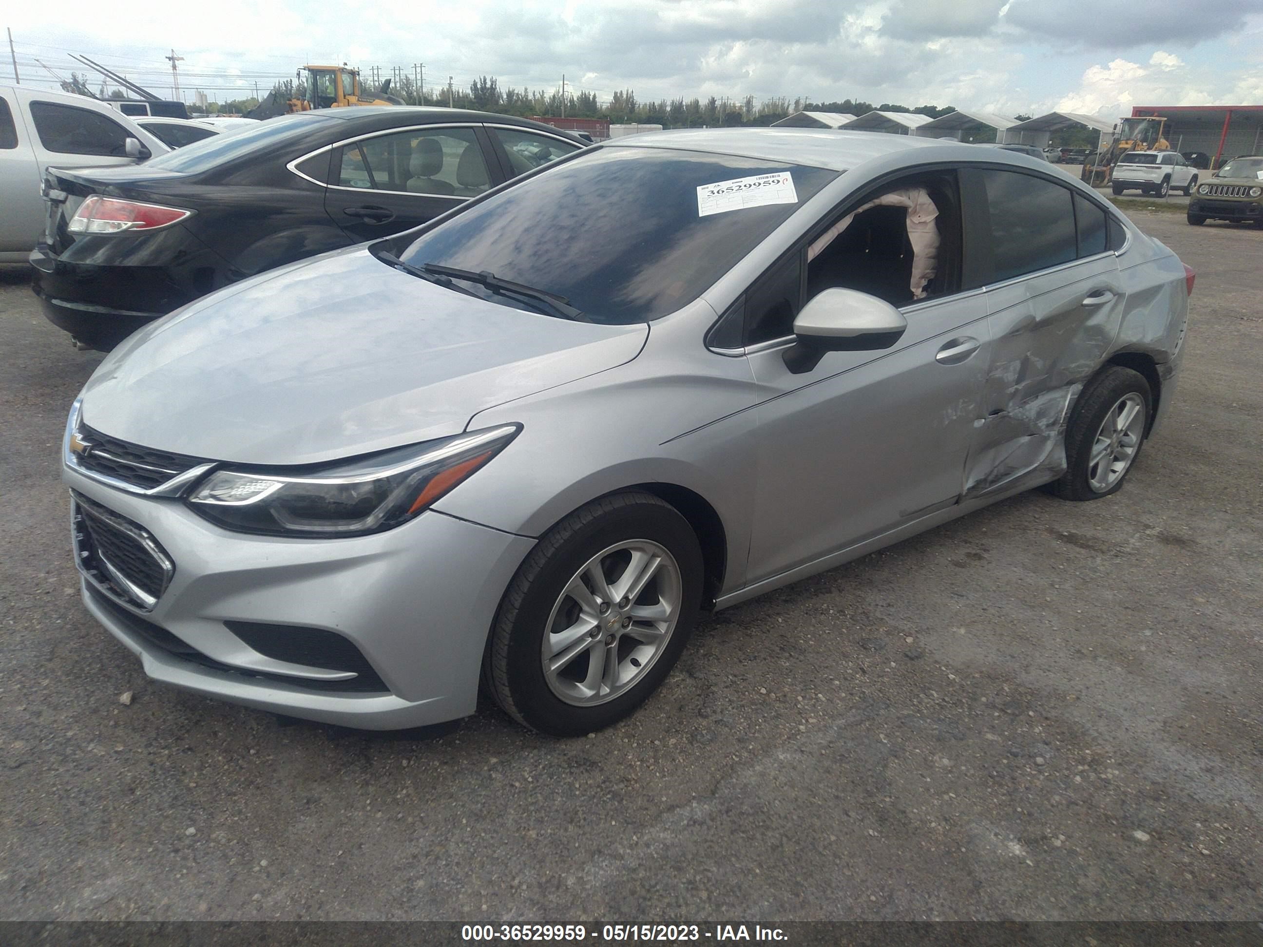 Photo 1 VIN: 1G1BE5SM7J7164550 - CHEVROLET CRUZE 