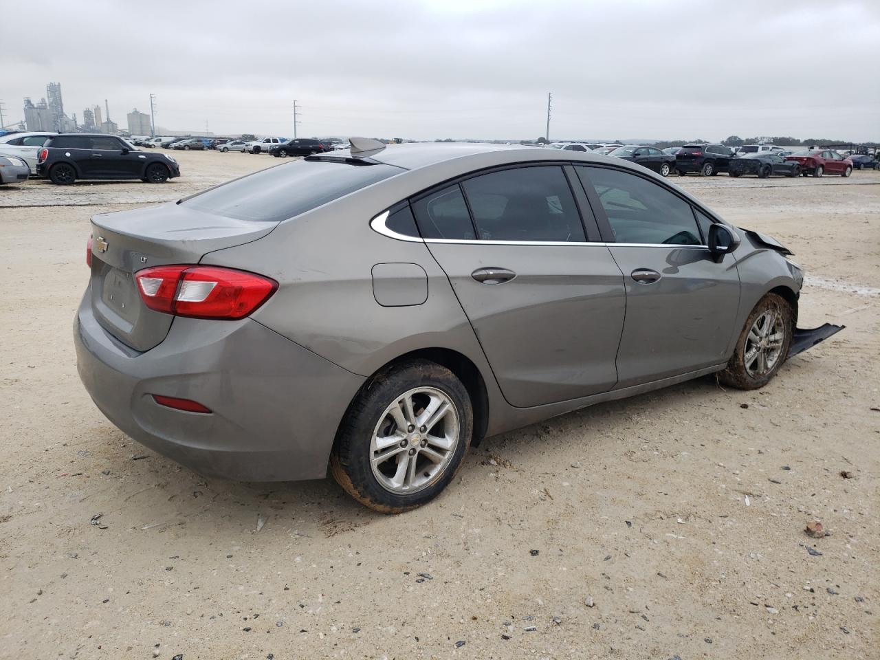 Photo 2 VIN: 1G1BE5SM7J7245449 - CHEVROLET CRUZE 