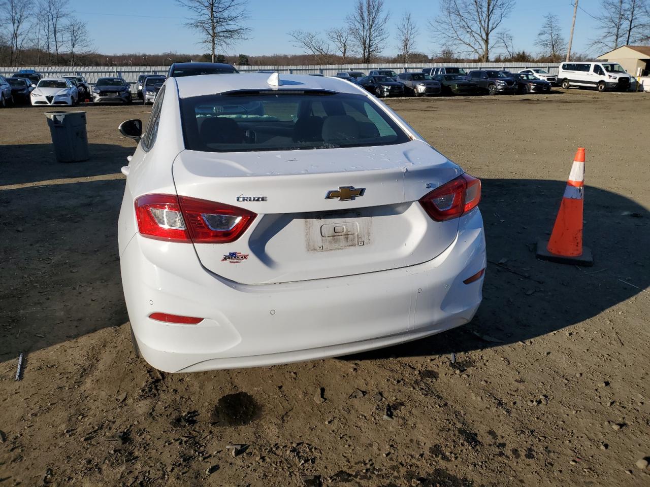 Photo 5 VIN: 1G1BE5SM7K7143361 - CHEVROLET CRUZE 