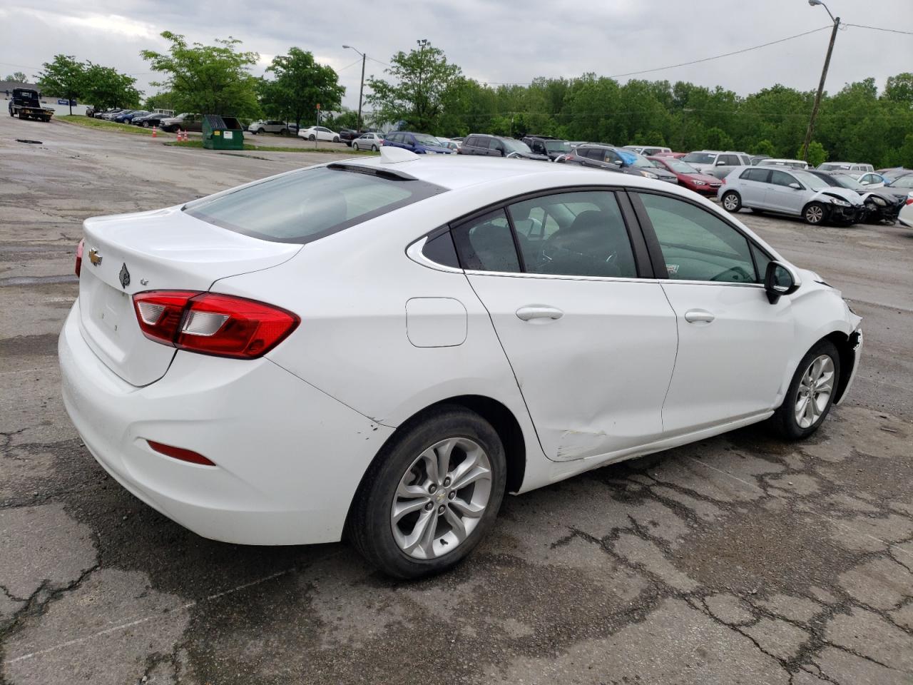 Photo 2 VIN: 1G1BE5SM7K7147362 - CHEVROLET CRUZE 