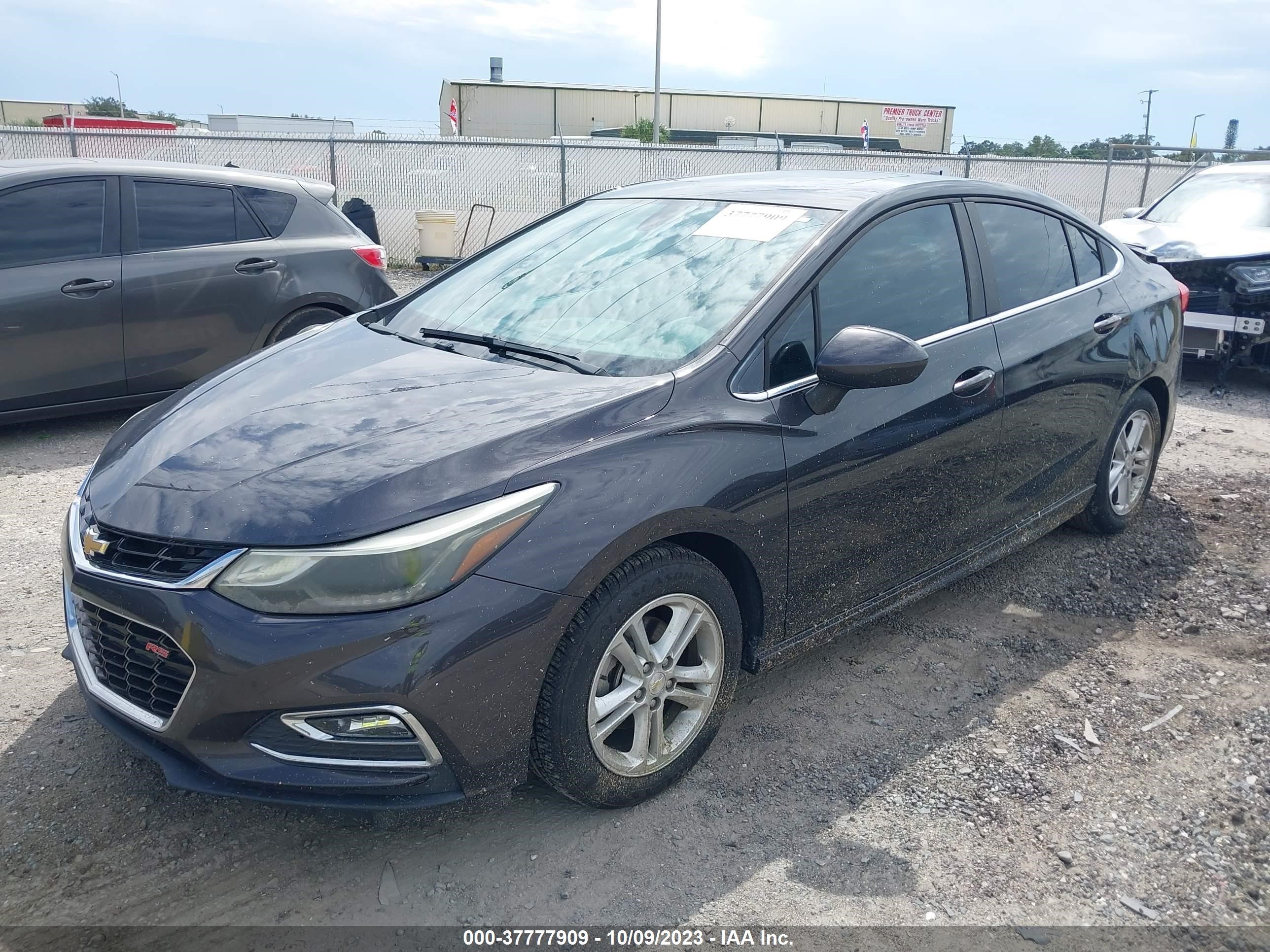 Photo 1 VIN: 1G1BE5SM8H7106666 - CHEVROLET CRUZE 