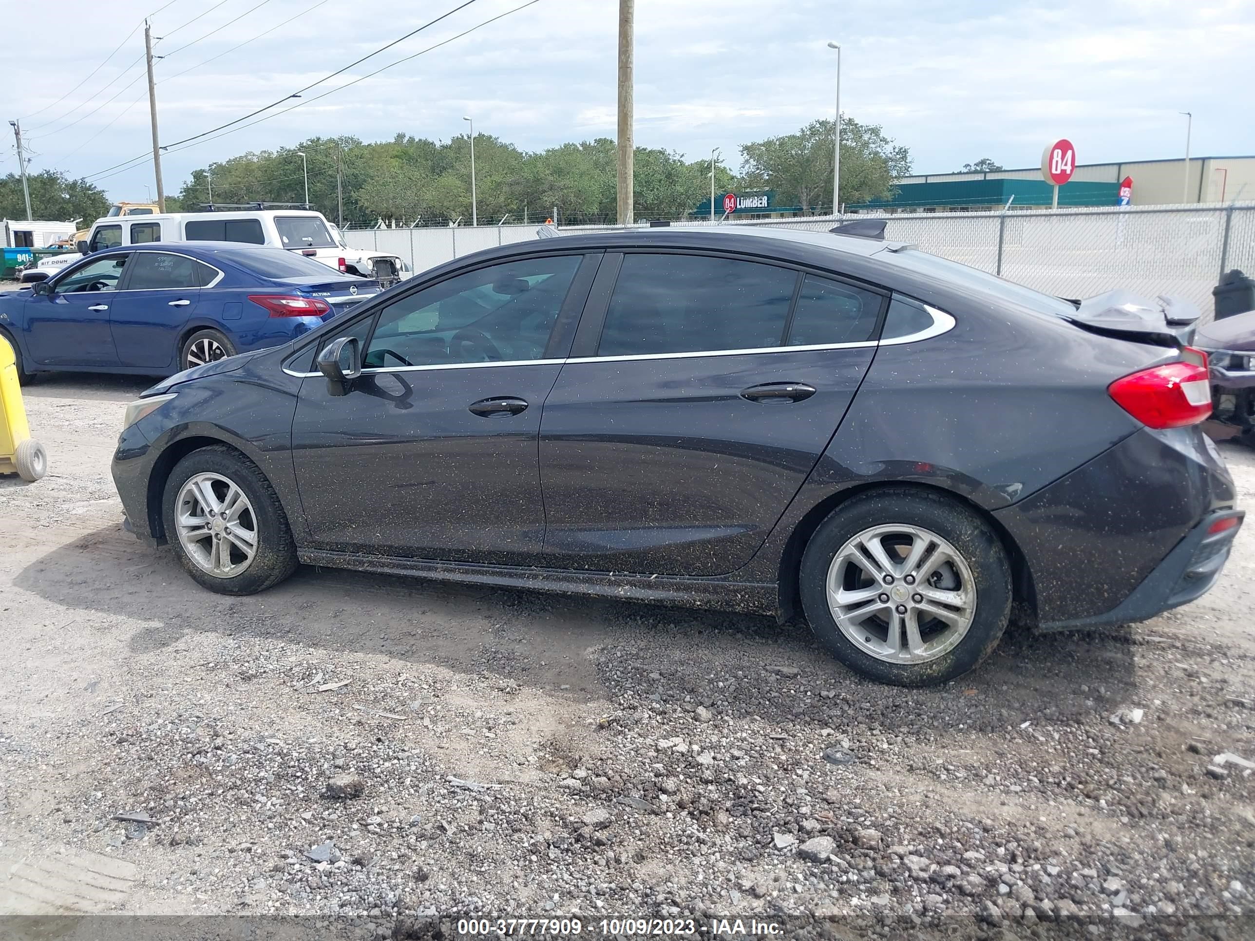 Photo 13 VIN: 1G1BE5SM8H7106666 - CHEVROLET CRUZE 