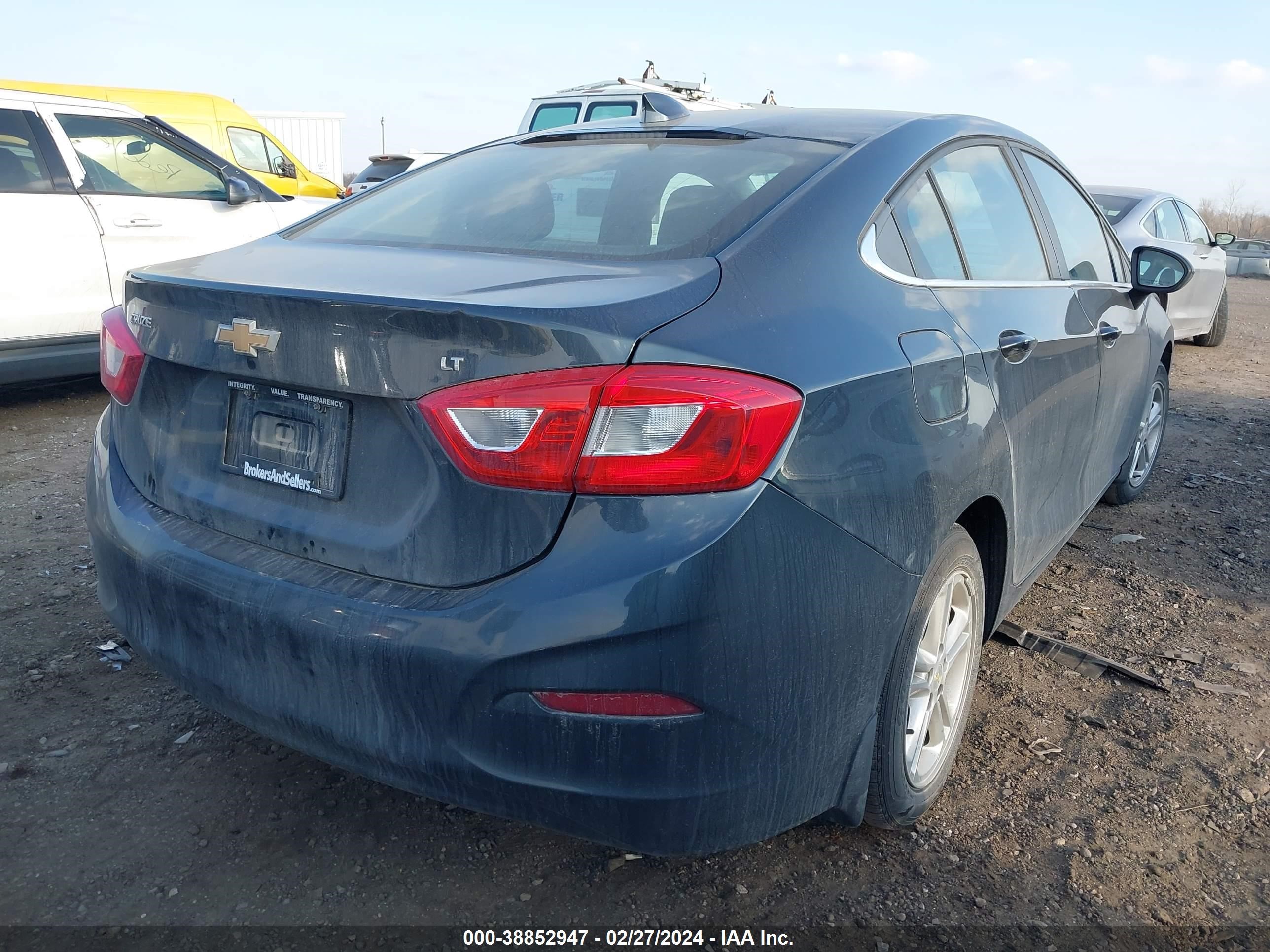 Photo 3 VIN: 1G1BE5SM8H7176426 - CHEVROLET CRUZE 