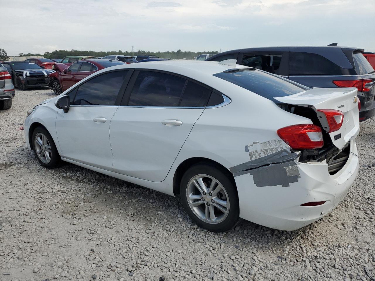 Photo 1 VIN: 1G1BE5SM8H7228346 - CHEVROLET CRUZE 