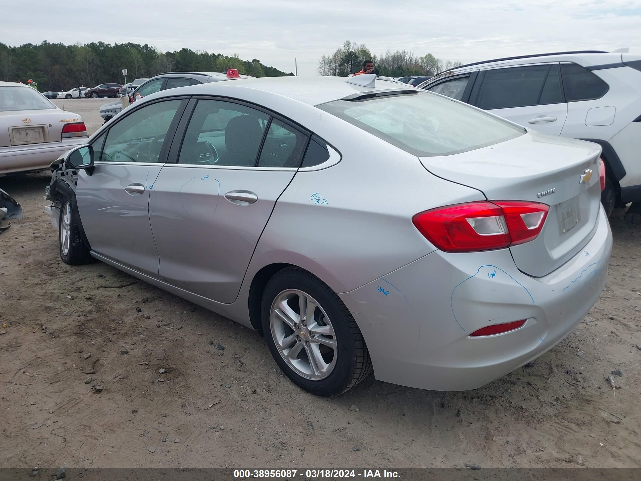 Photo 2 VIN: 1G1BE5SM9G7276095 - CHEVROLET CRUZE 