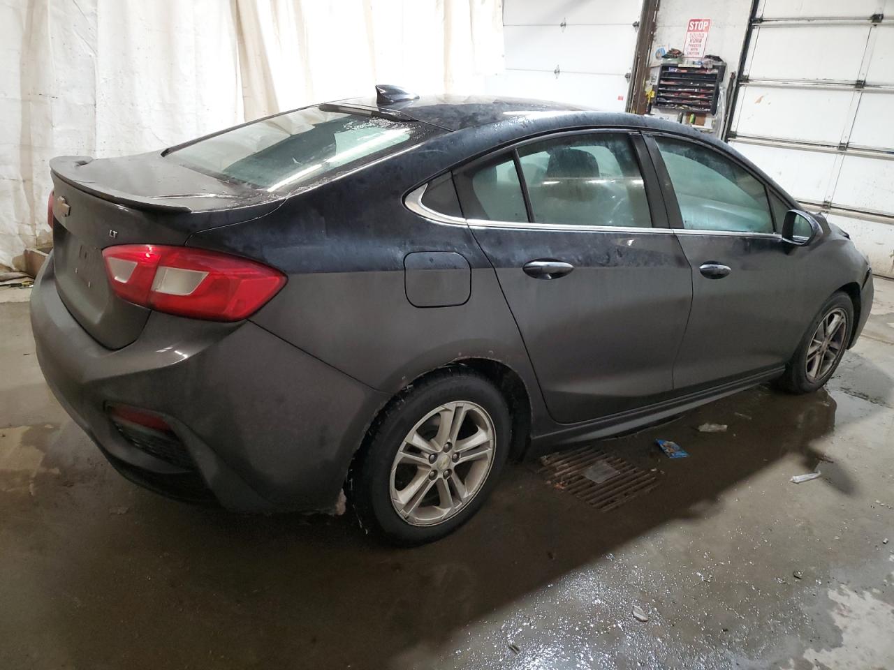 Photo 2 VIN: 1G1BE5SM9H7249903 - CHEVROLET CRUZE 