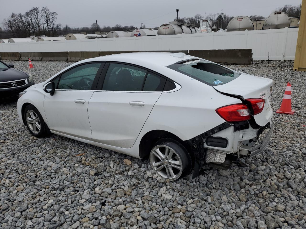 Photo 1 VIN: 1G1BE5SM9J7124938 - CHEVROLET CRUZE 