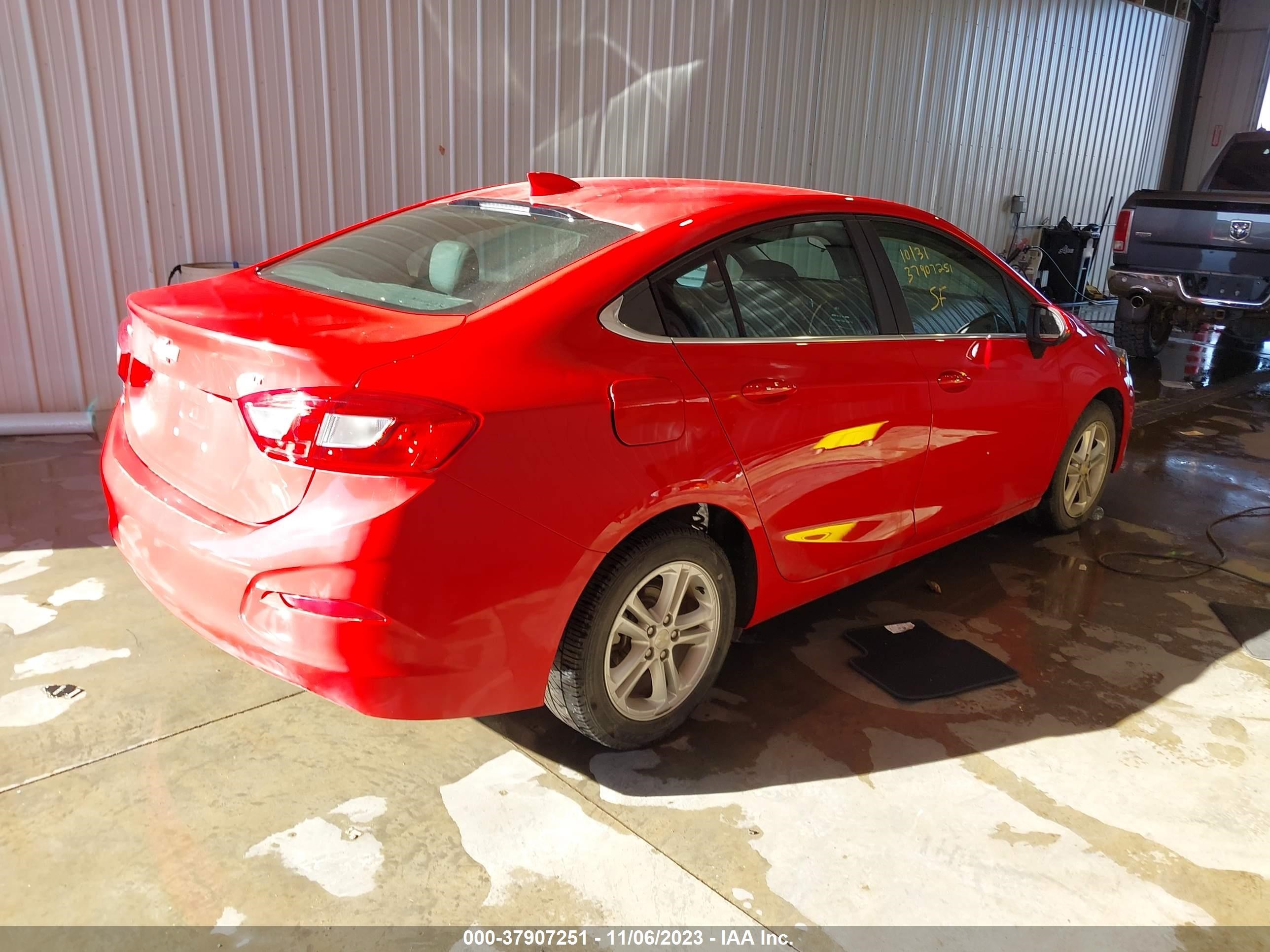 Photo 3 VIN: 1G1BE5SM9J7158216 - CHEVROLET CRUZE 