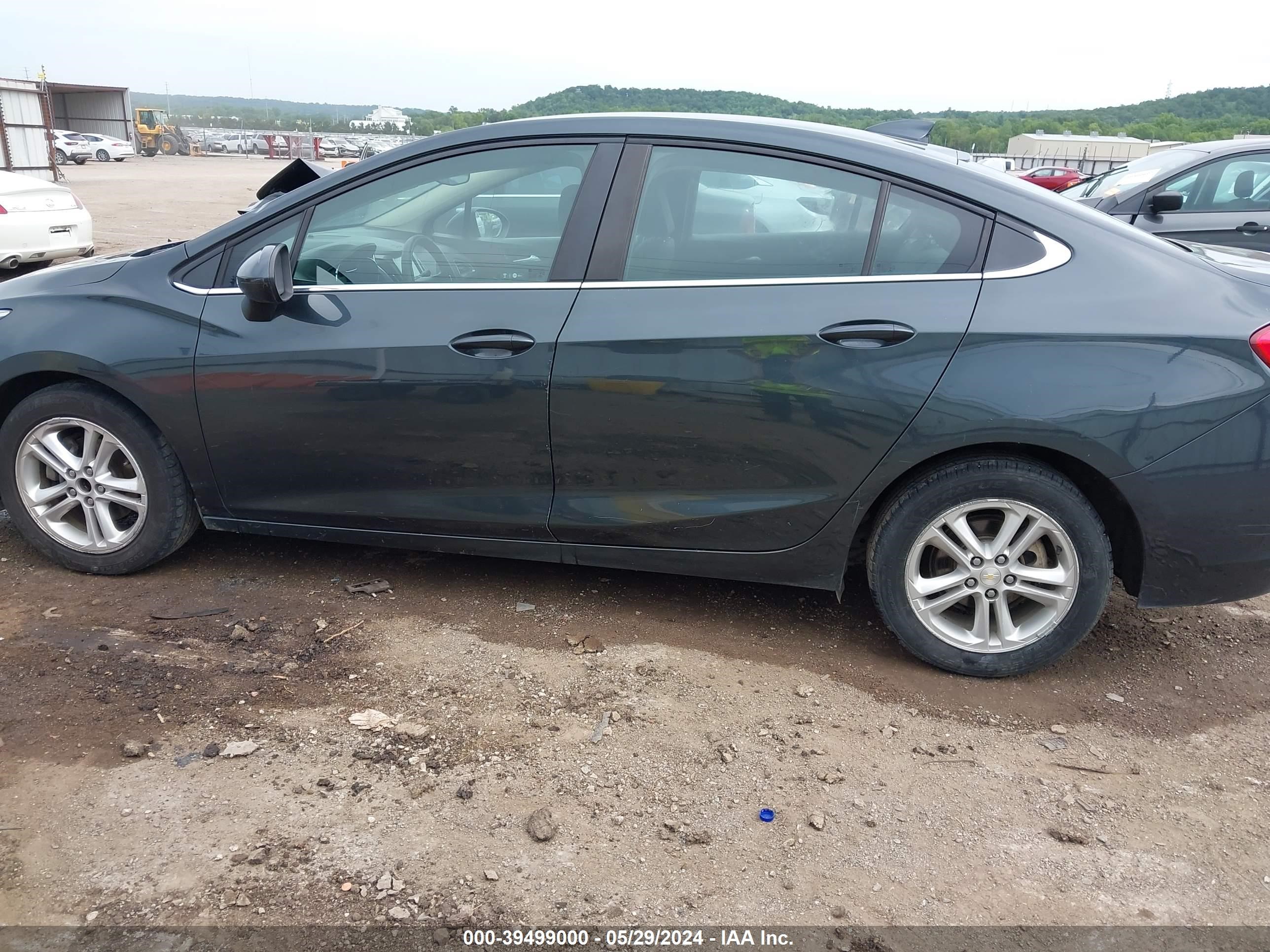 Photo 13 VIN: 1G1BE5SM9J7182824 - CHEVROLET CRUZE 