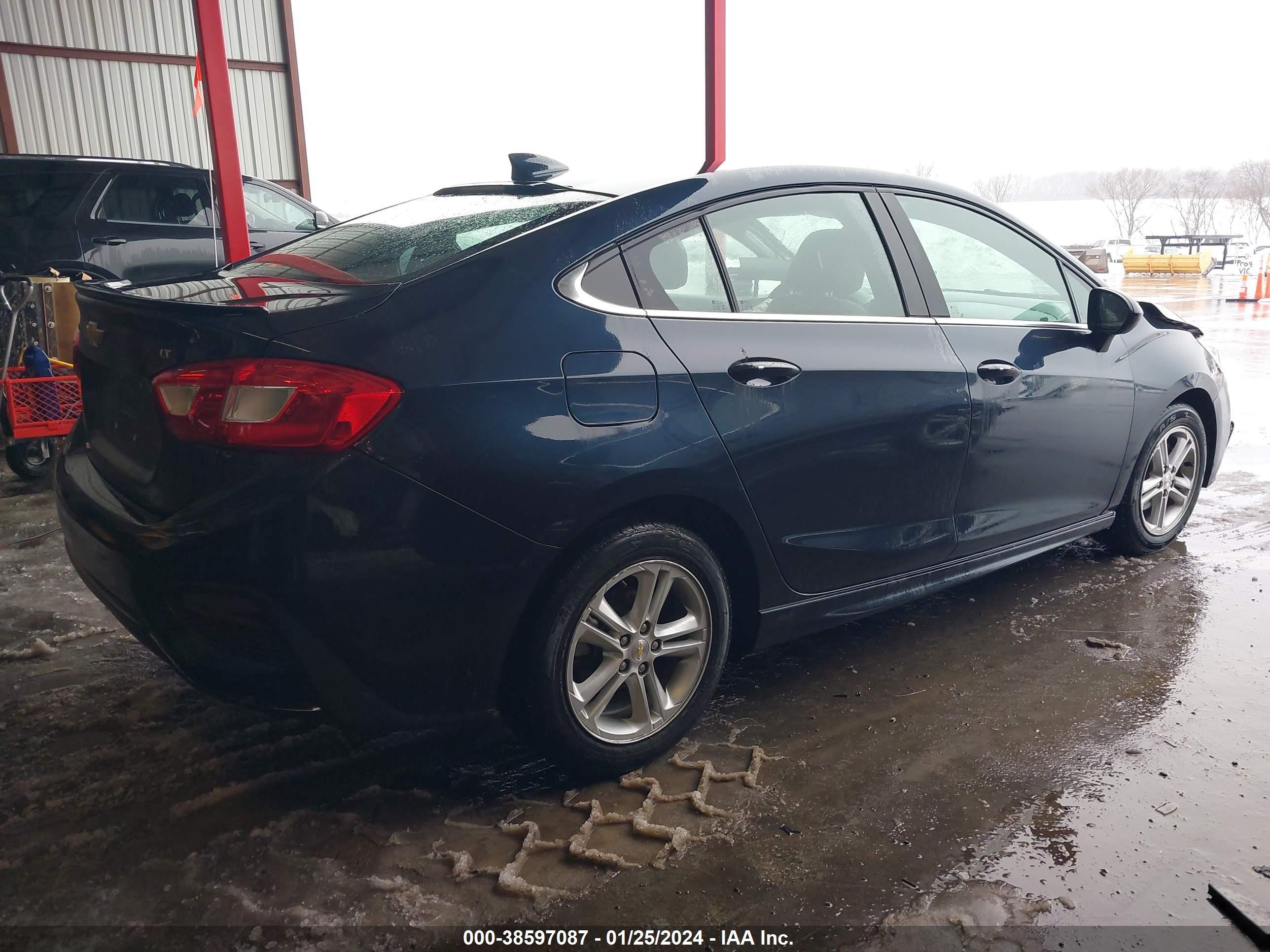 Photo 3 VIN: 1G1BE5SMXG7235135 - CHEVROLET CRUZE 