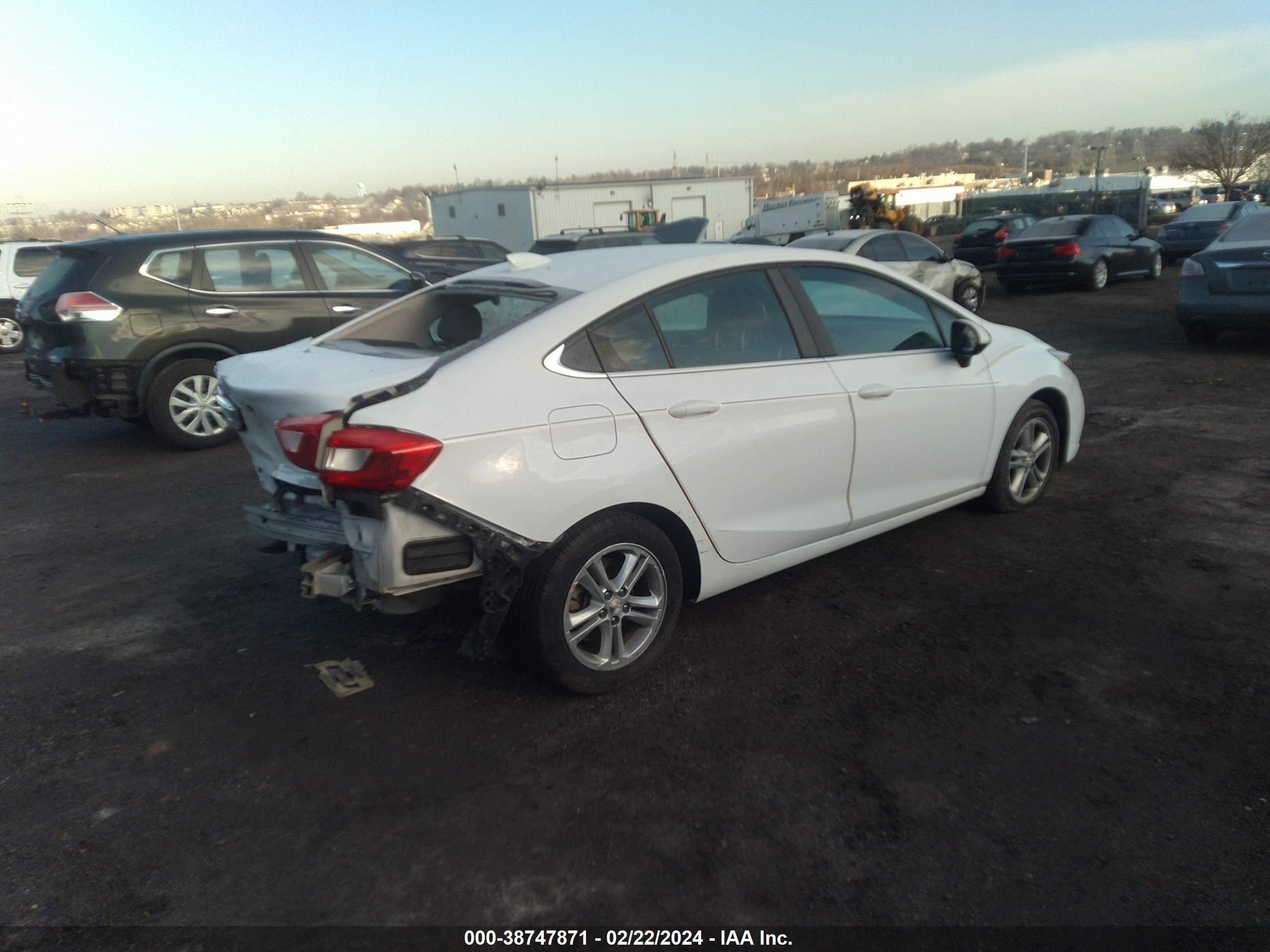 Photo 3 VIN: 1G1BE5SMXG7266305 - CHEVROLET CRUZE 