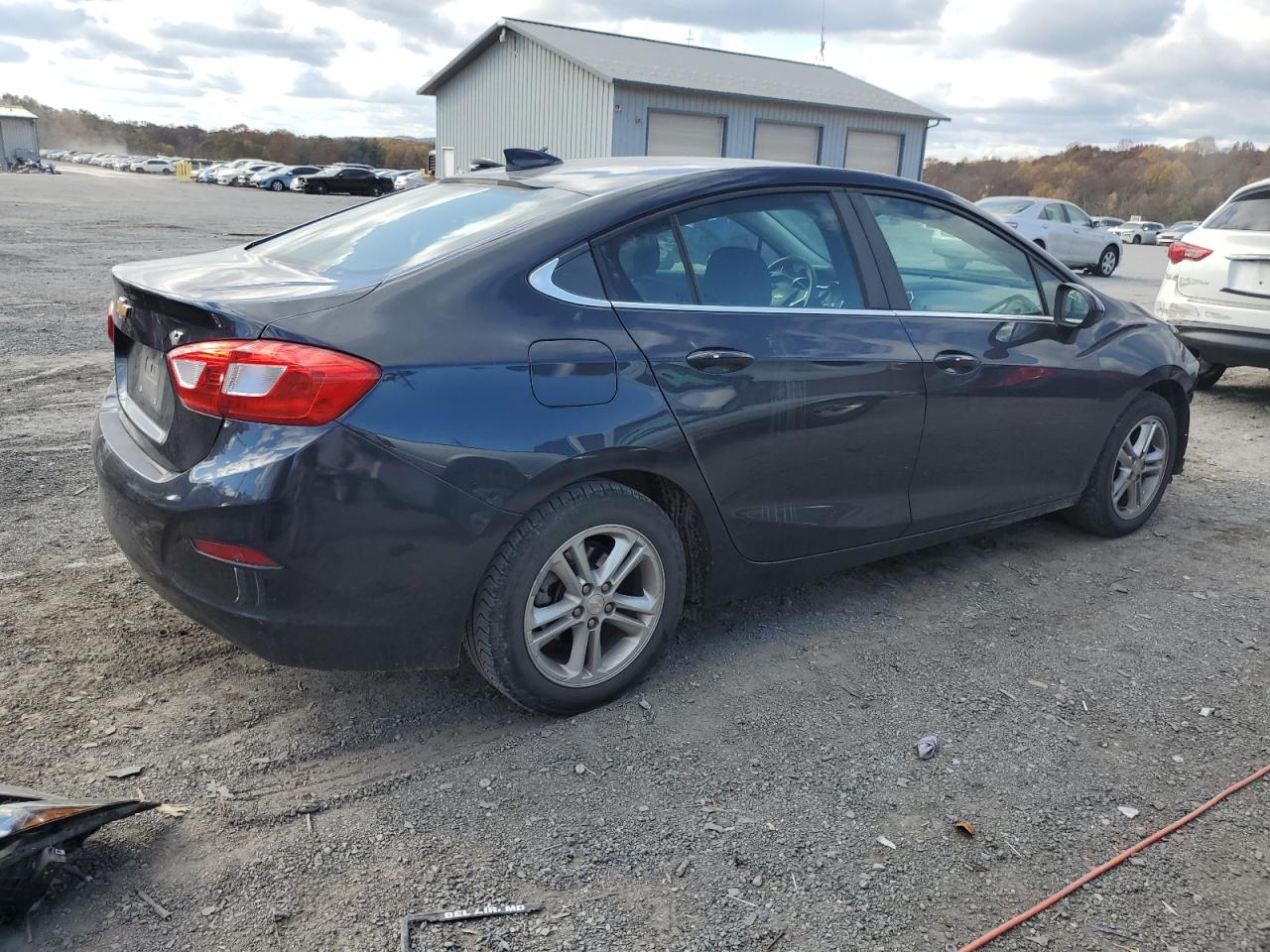 Photo 2 VIN: 1G1BE5SMXG7300825 - CHEVROLET CRUZE 