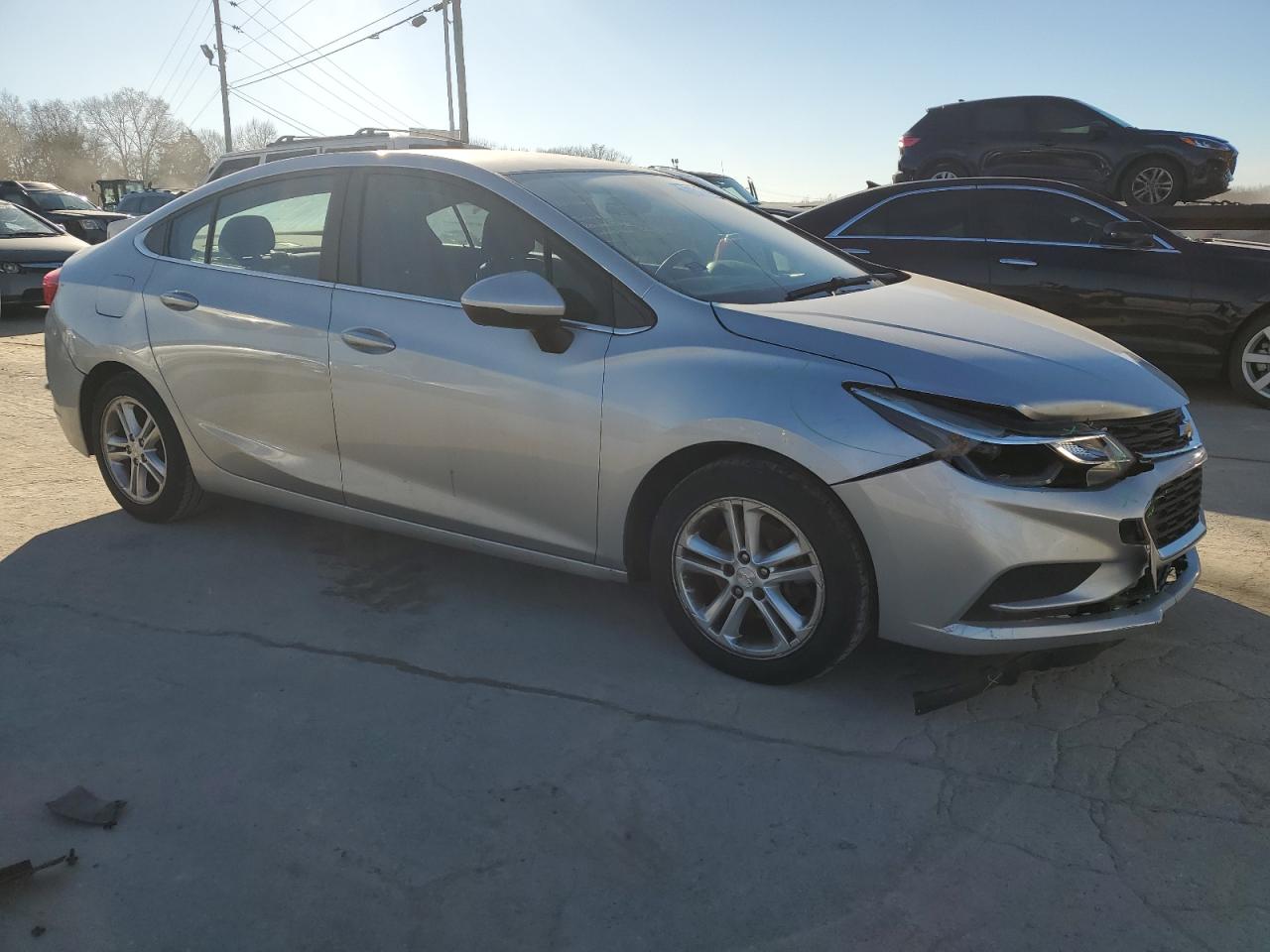 Photo 3 VIN: 1G1BE5SMXH7212584 - CHEVROLET CRUZE 