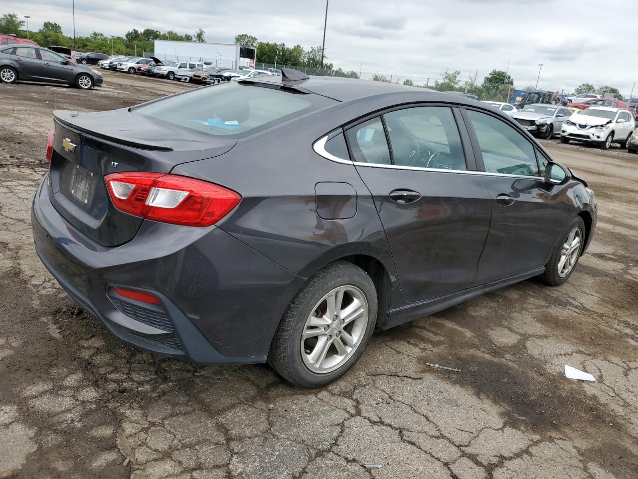 Photo 2 VIN: 1G1BE5SMXH7218854 - CHEVROLET CRUZE 