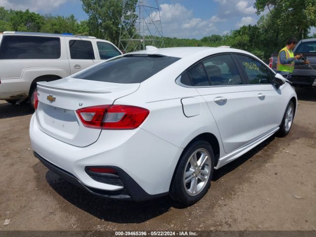 Photo 3 VIN: 1G1BE5SMXJ7127153 - CHEVROLET CRUZE 