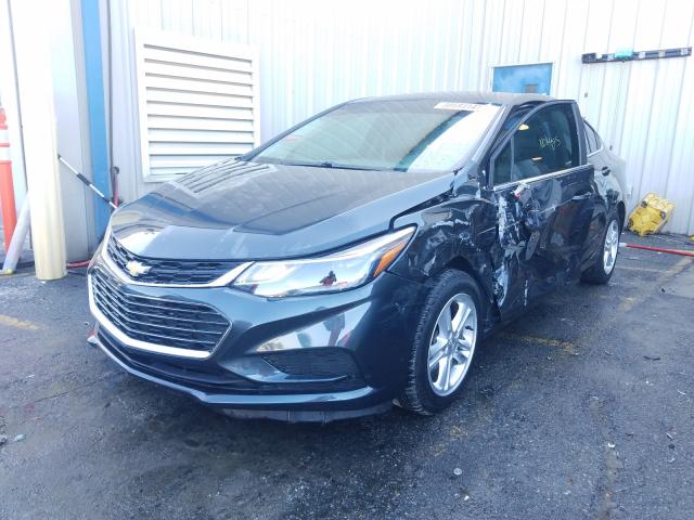 Photo 1 VIN: 1G1BE5SMXJ7140498 - CHEVROLET CRUZE LT 