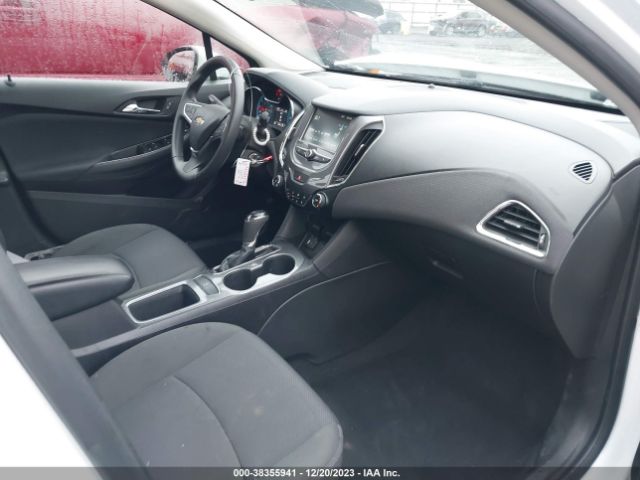 Photo 4 VIN: 1G1BE5SMXJ7156295 - CHEVROLET CRUZE 