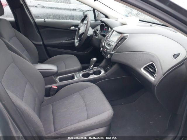 Photo 4 VIN: 1G1BE5SMXJ7232226 - CHEVROLET CRUZE 