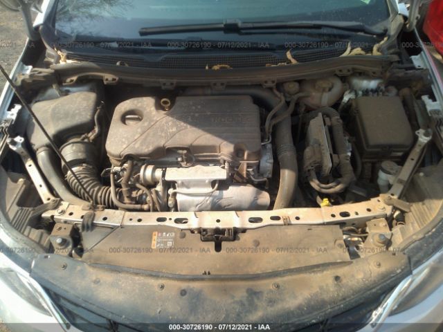 Photo 9 VIN: 1G1BE5SMXJ7237507 - CHEVROLET CRUZE 